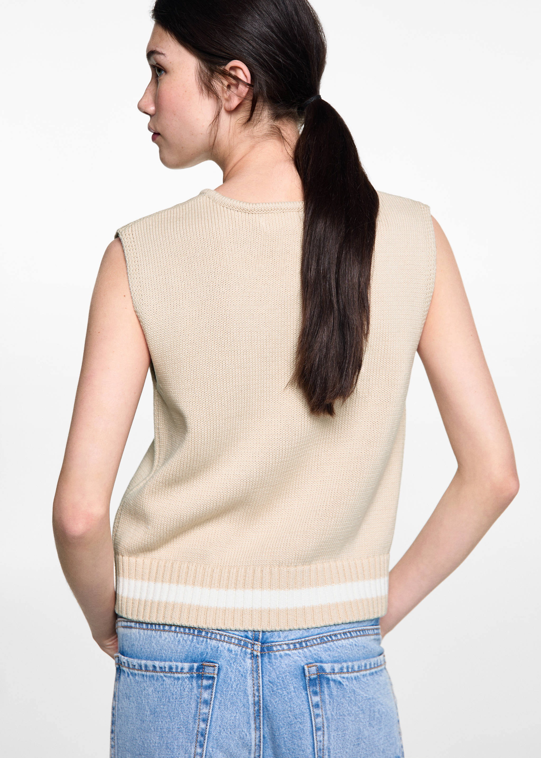 Striped knitted gilet - Reverse of the article