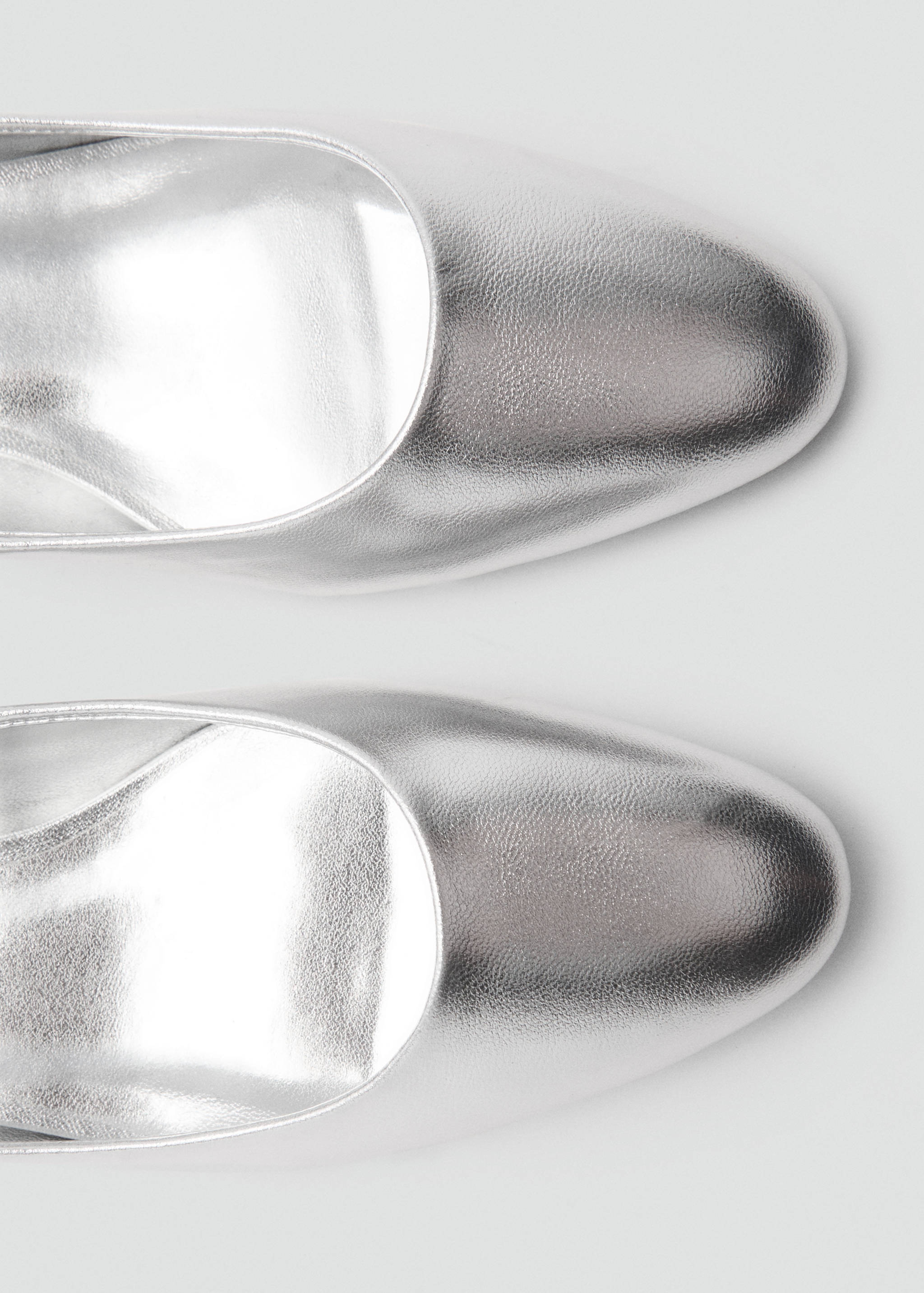 حذاء بإبزيم بكعب قطة - تفاصيل المنتج 2