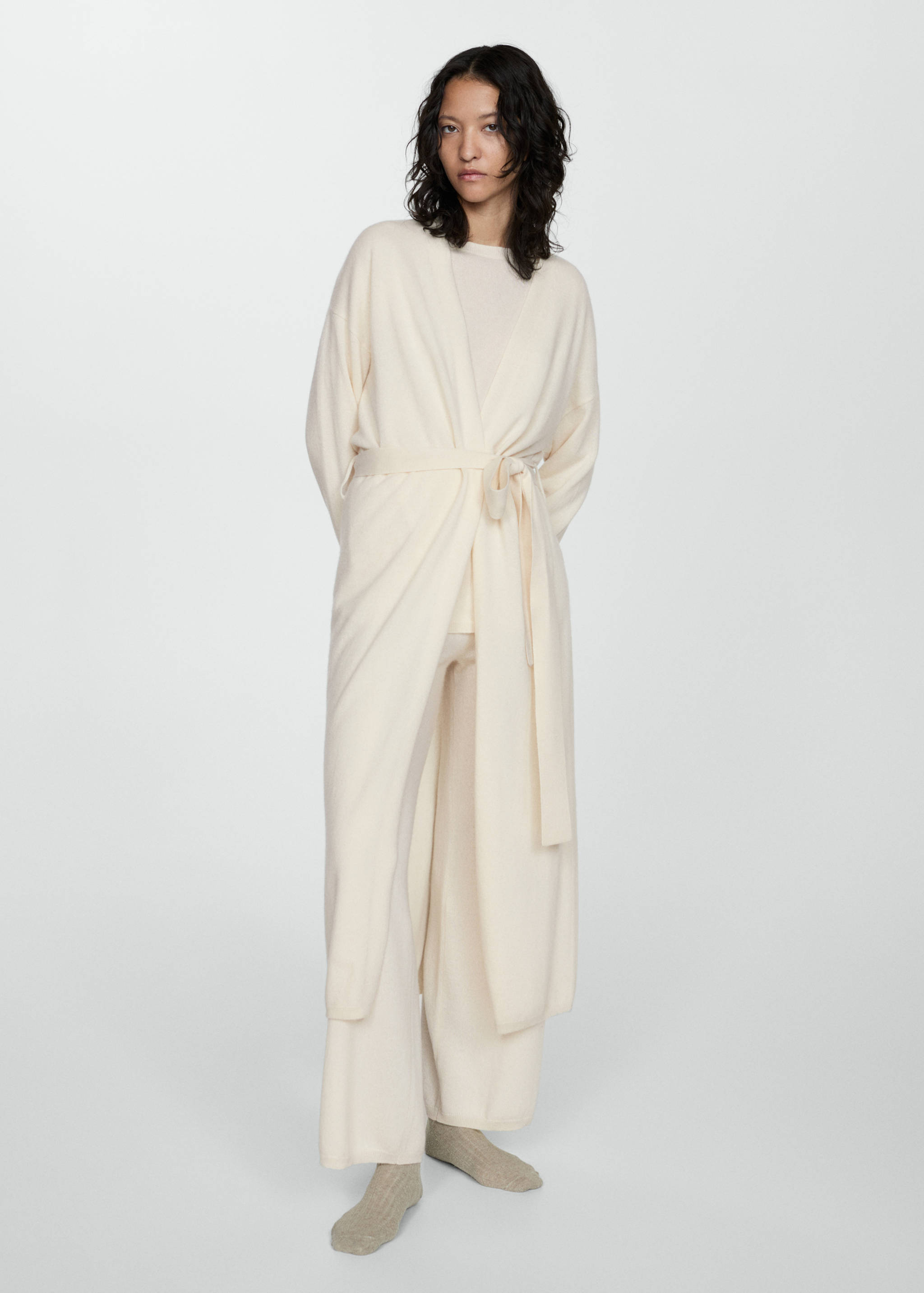 100% cashmere cardigan - General plane