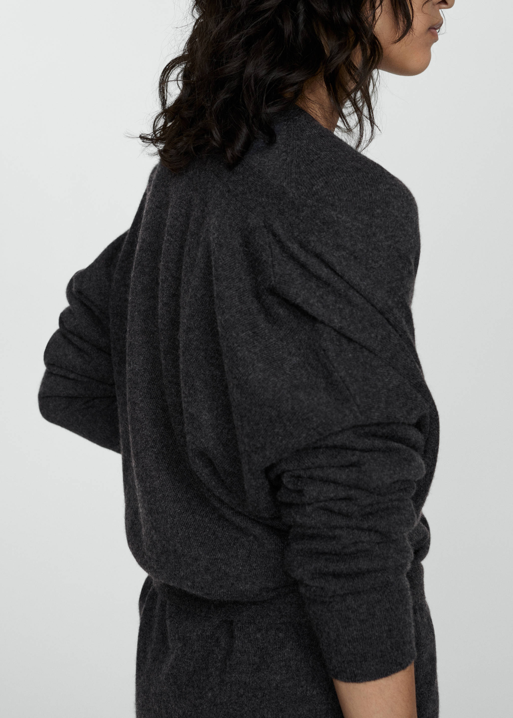 100% cashmere cardigan - Details of the article 3