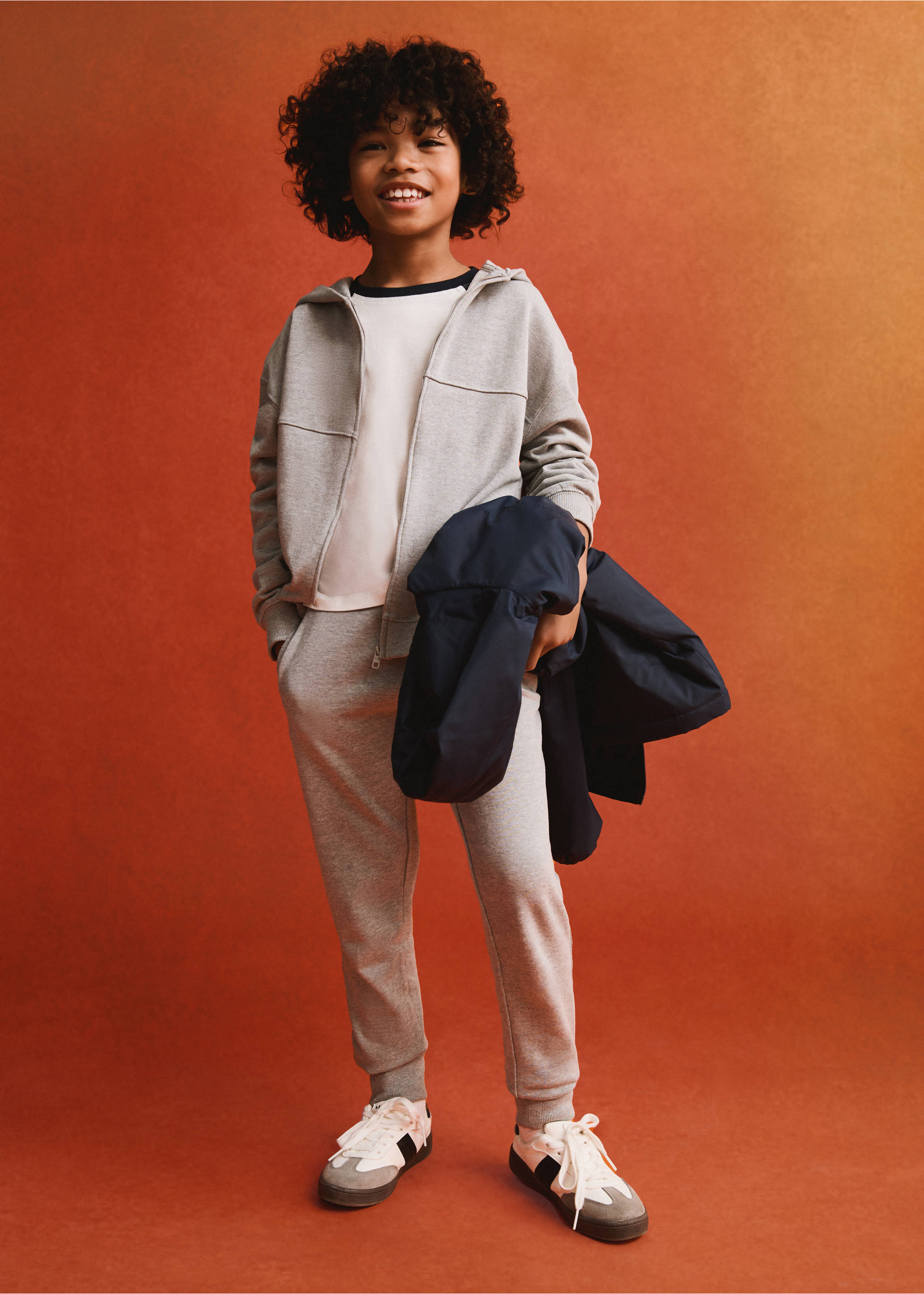 Cotton jogger-style trousers - Details of the article 5, Medium Heather Grey. Ref: 77083271-00.