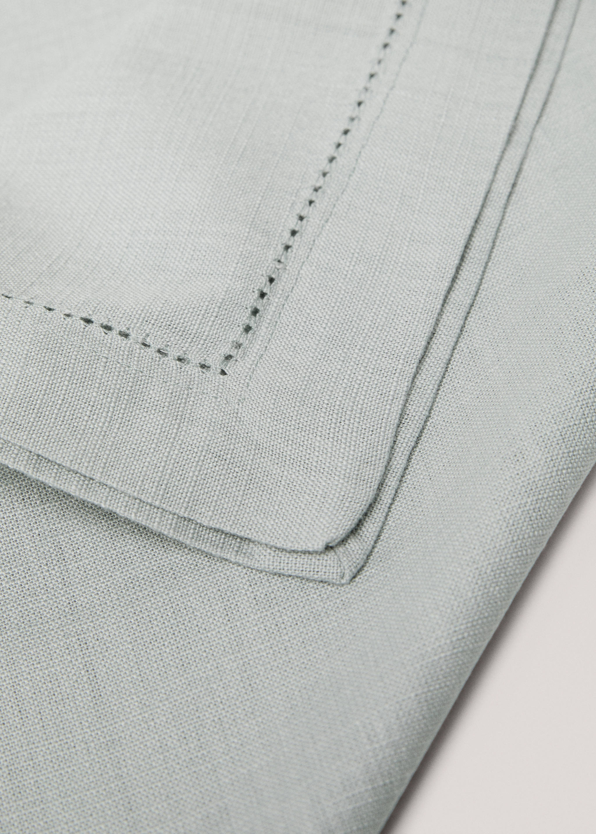 Hemstitch embroidered table runner - Details of the article 2