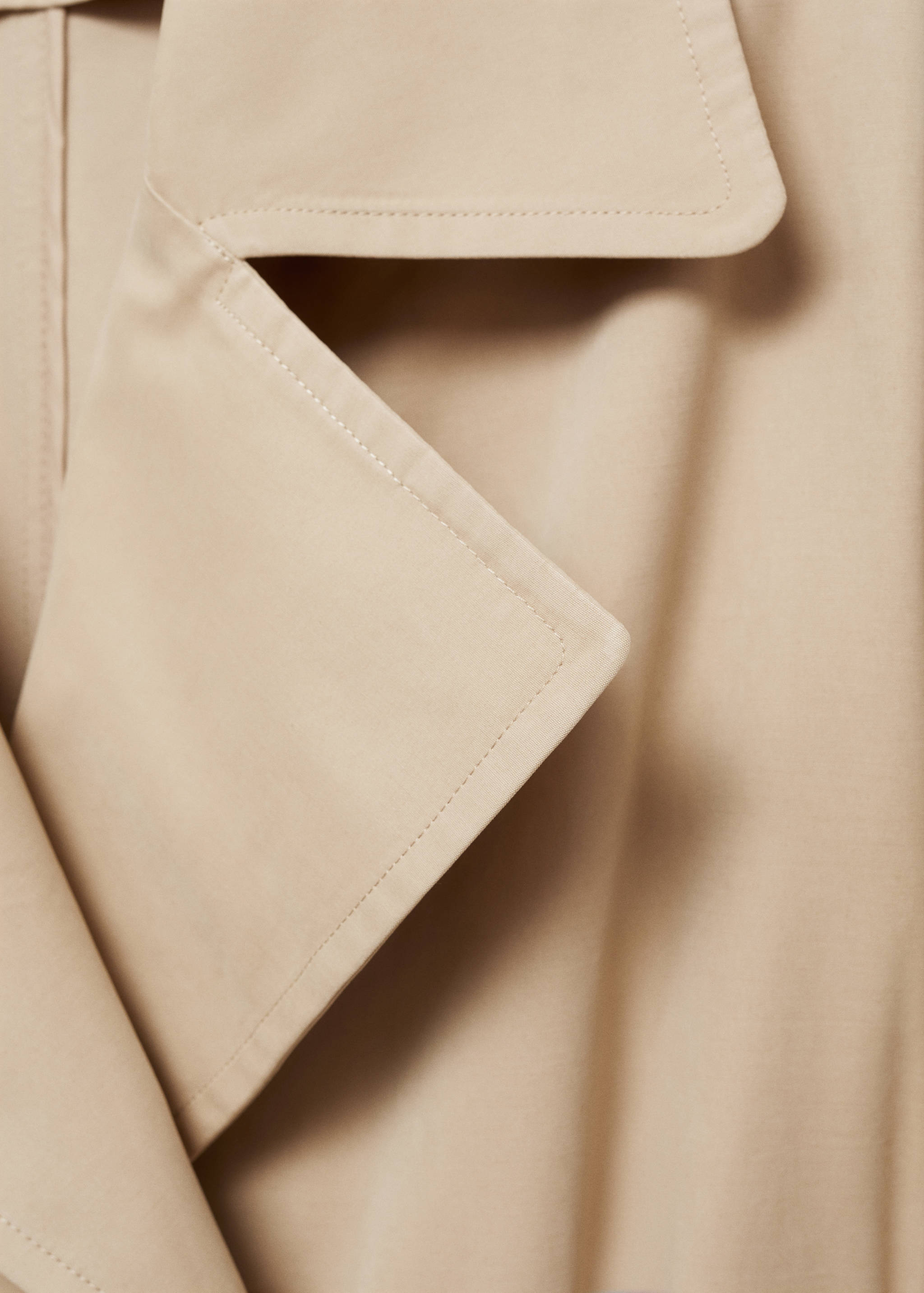 Classic trench coat with belt - Details of the article 8