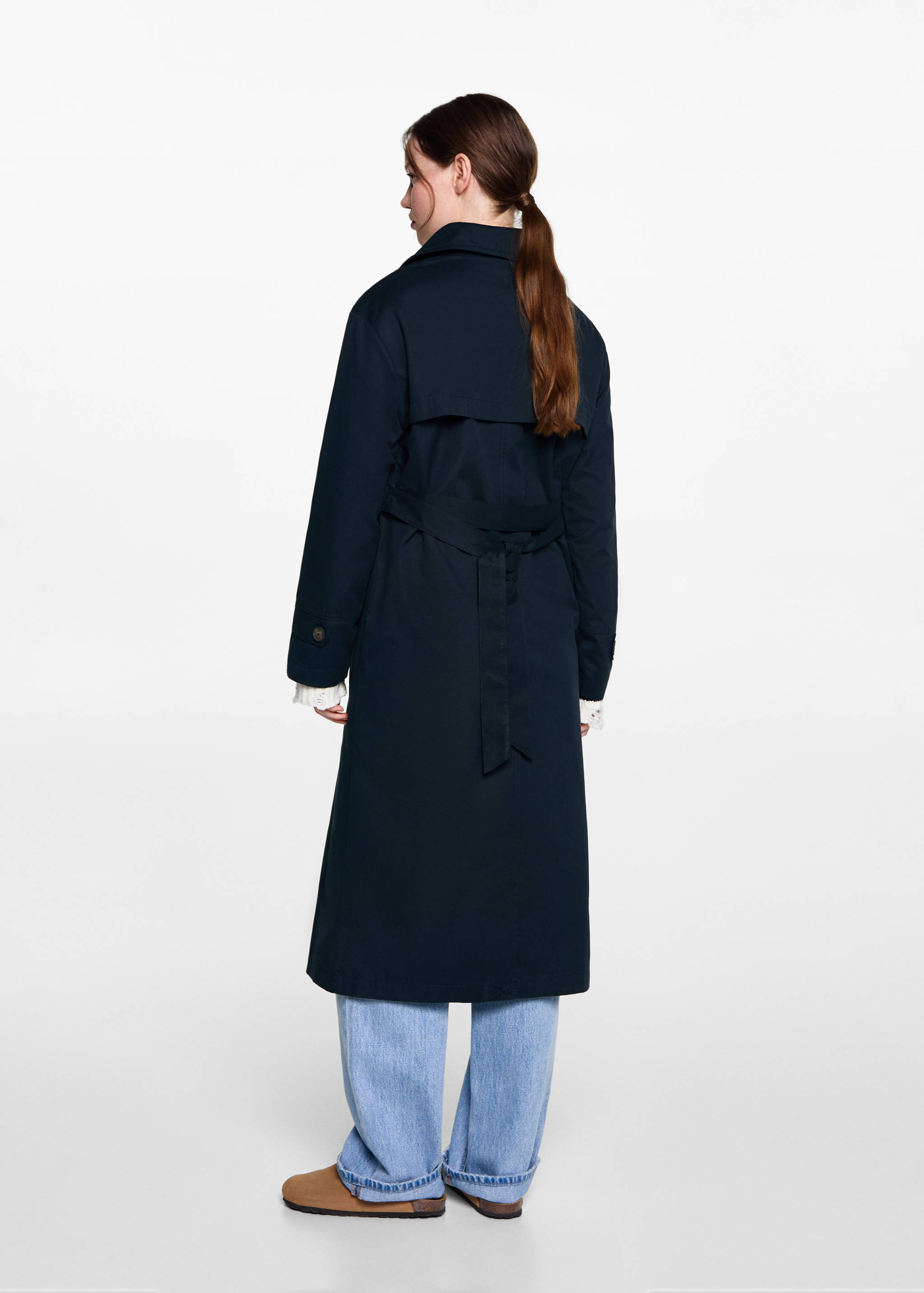 Classic trench coat with belt - Reverse of the article
