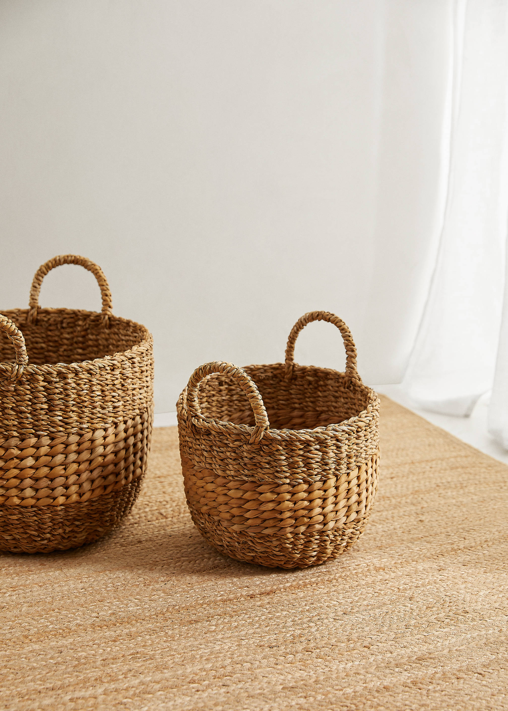 Natural fibers round basket 28x20cm - General plane