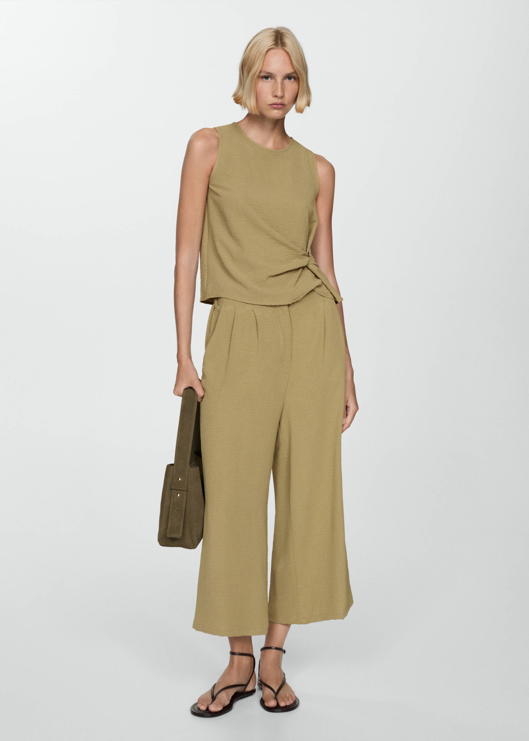 Pantalón textura wide leg - Plano general