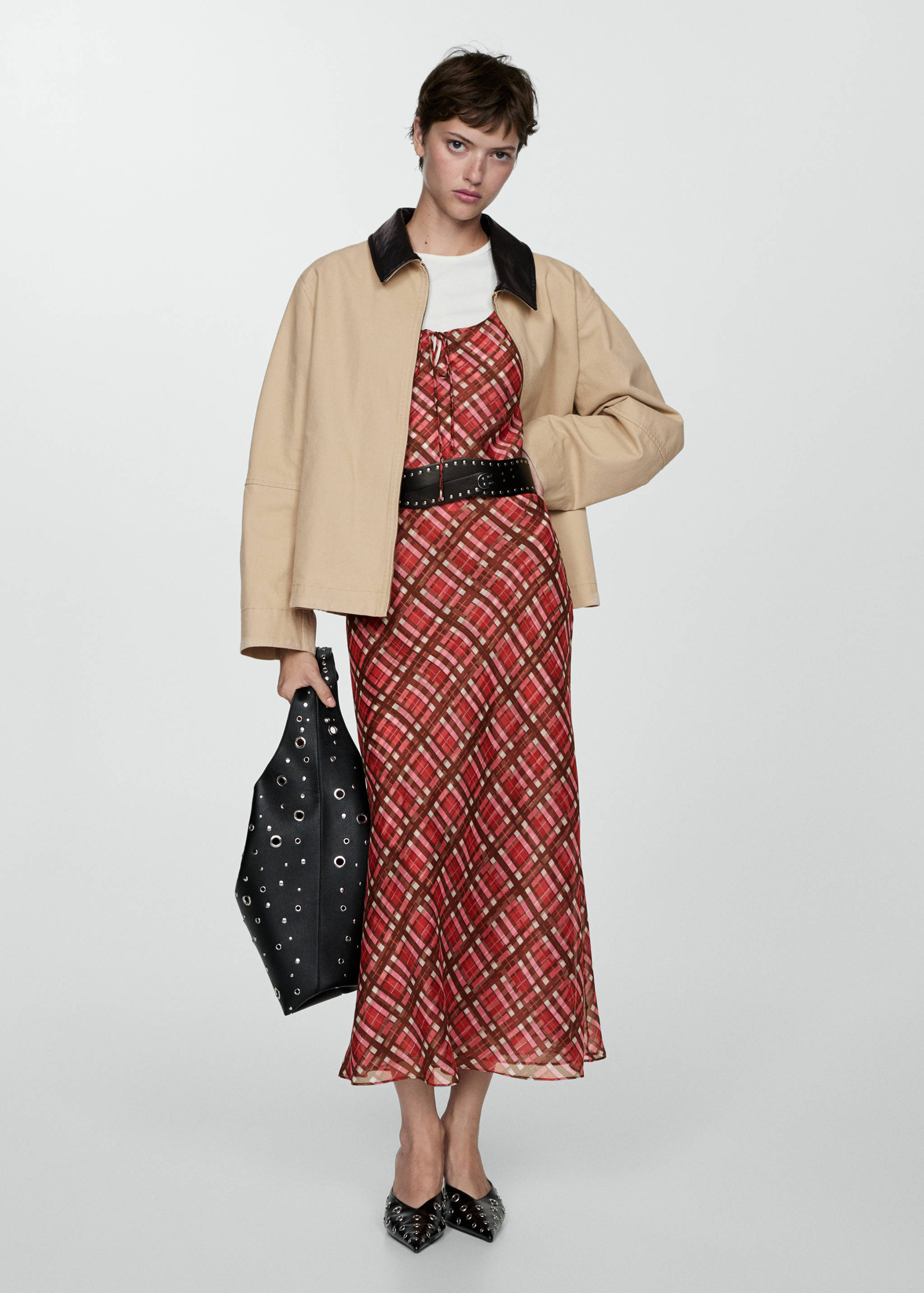 Parka with contrasting collar - General plane