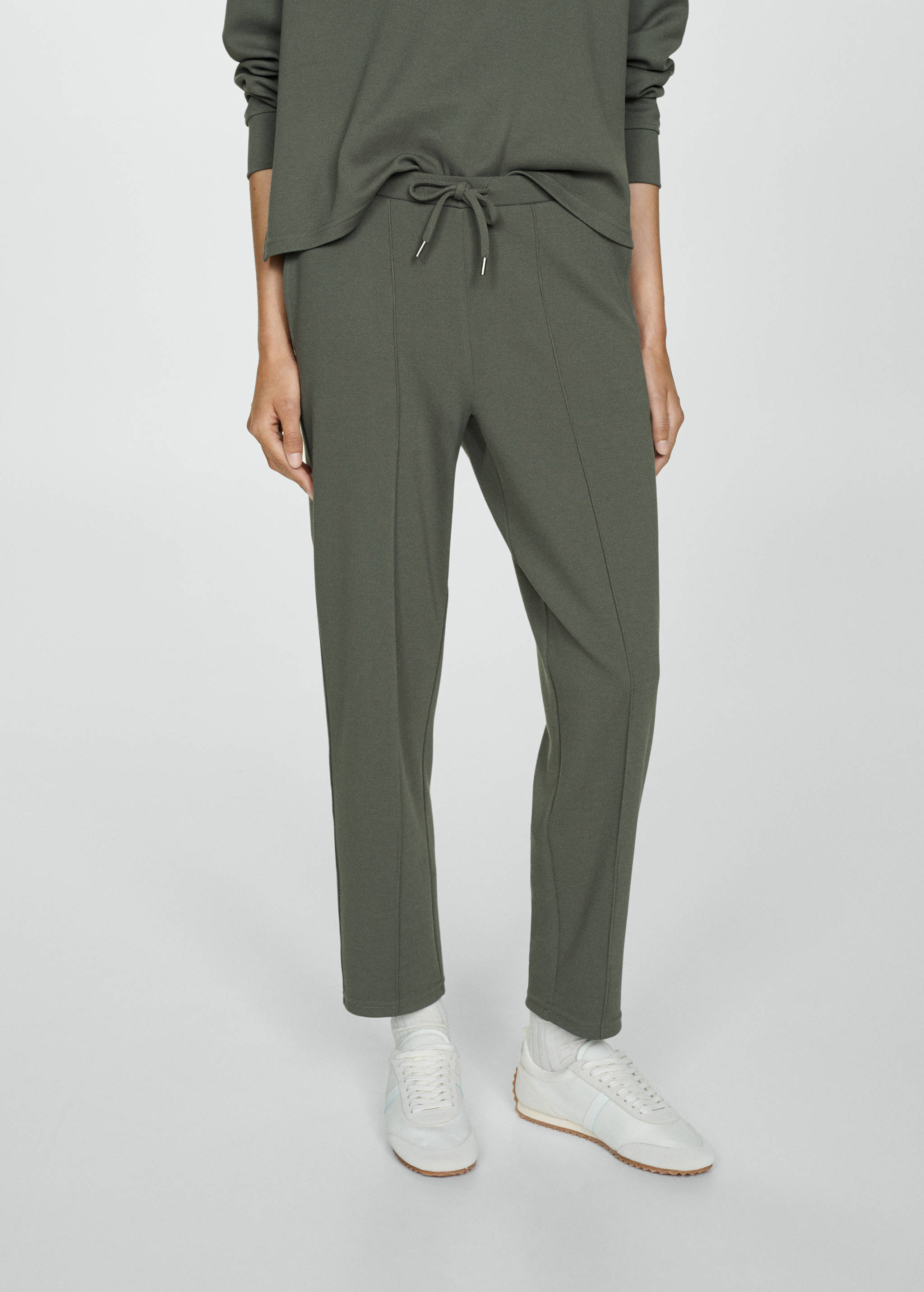 Jogger trousers with seam detail - Medium plane
