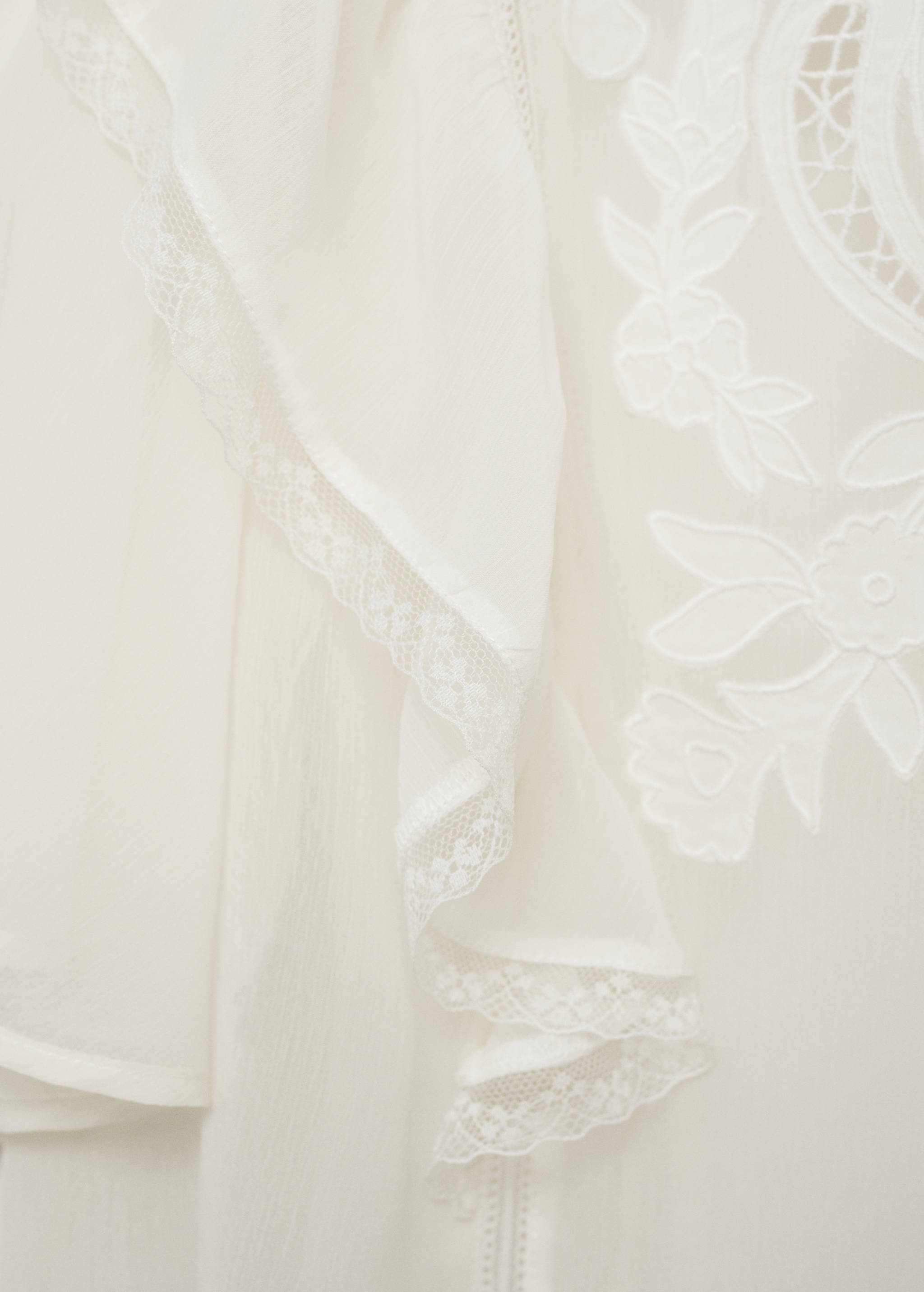 Fluid blouse with embroidered details - Details of the article 8