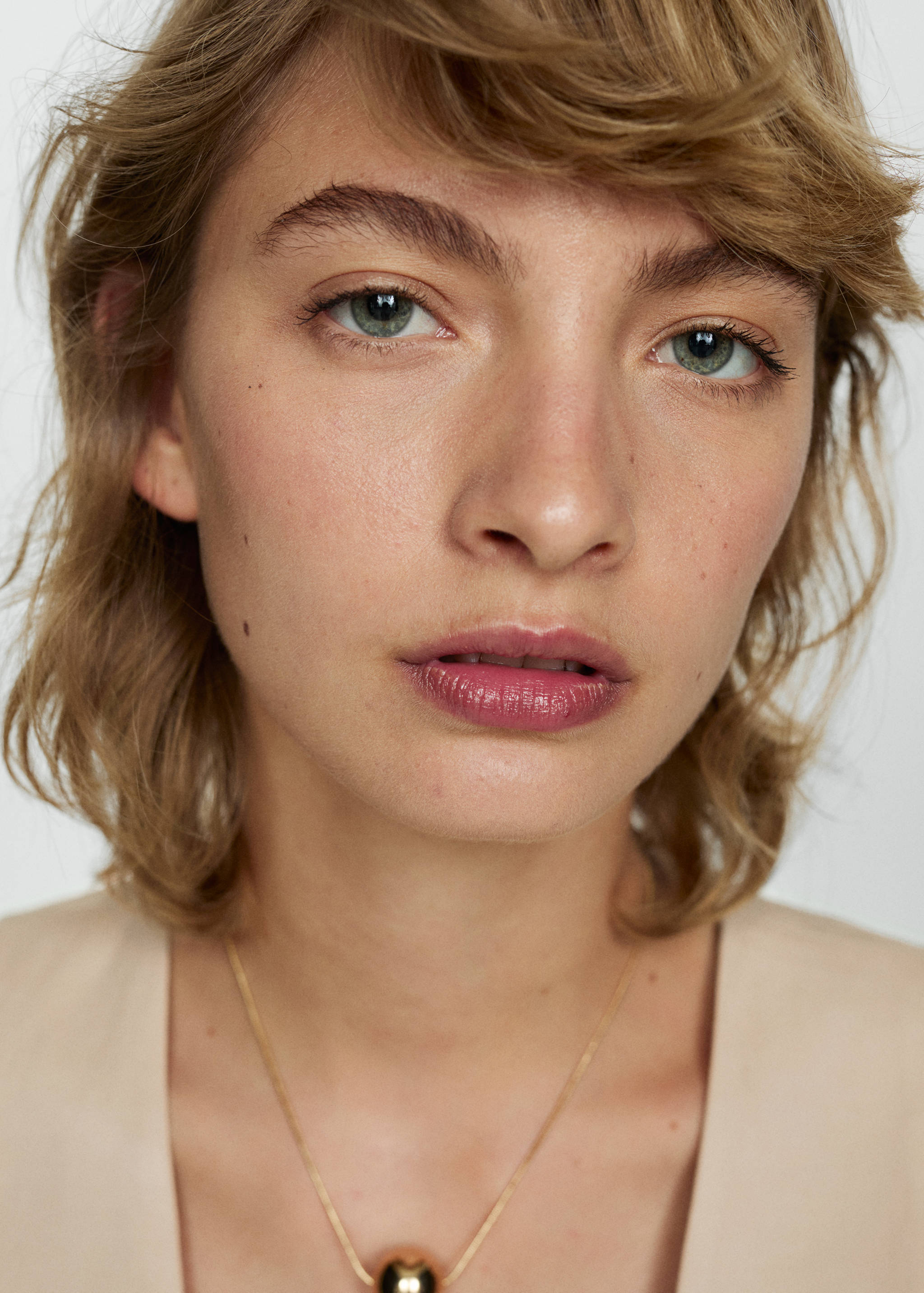 Cropped lyocell waistcoat - Details of the article 1