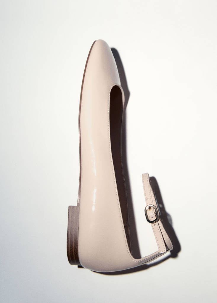 Patent leather-effect ballet flats — Beige