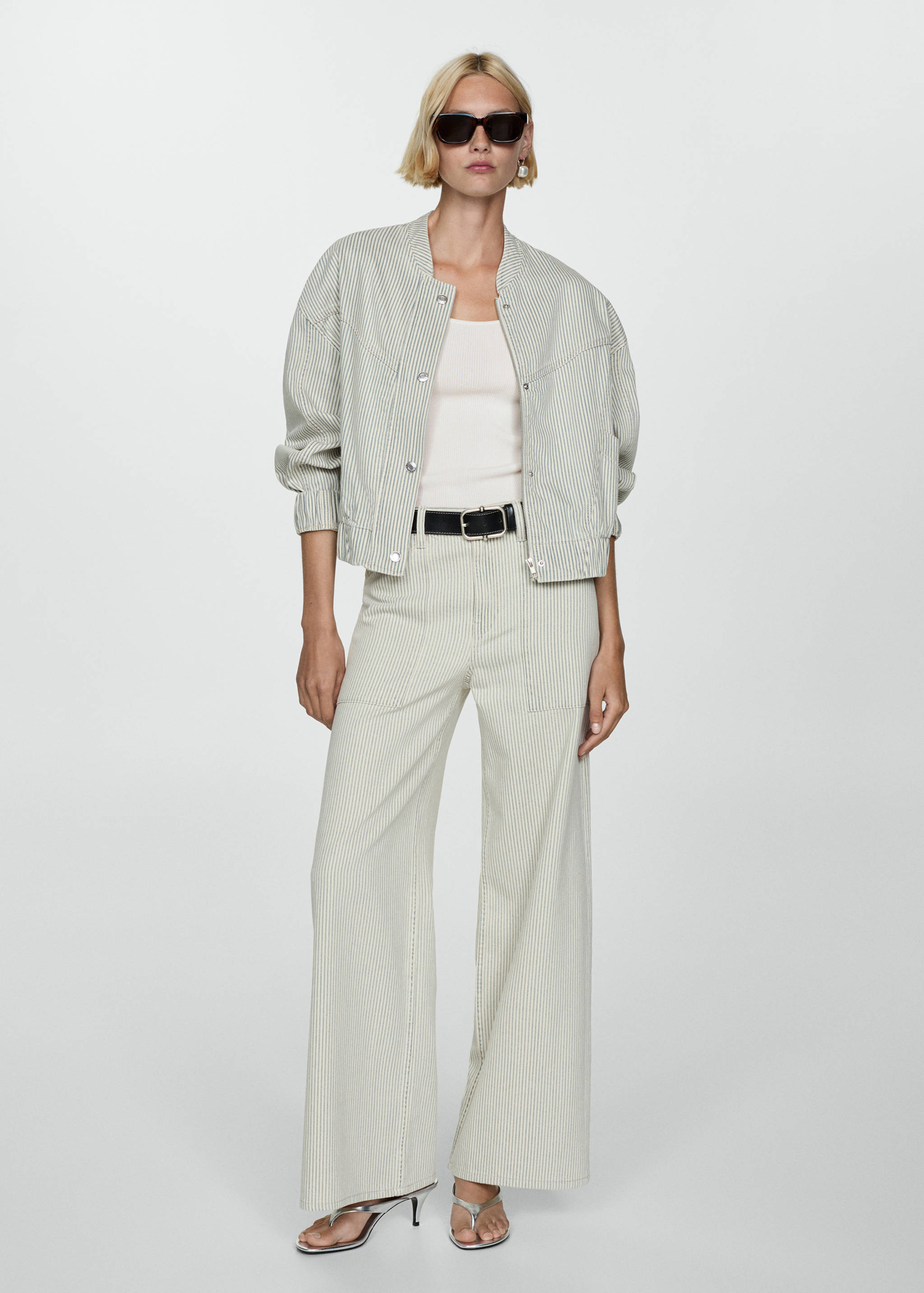 Fine ribbed knit top - General plane