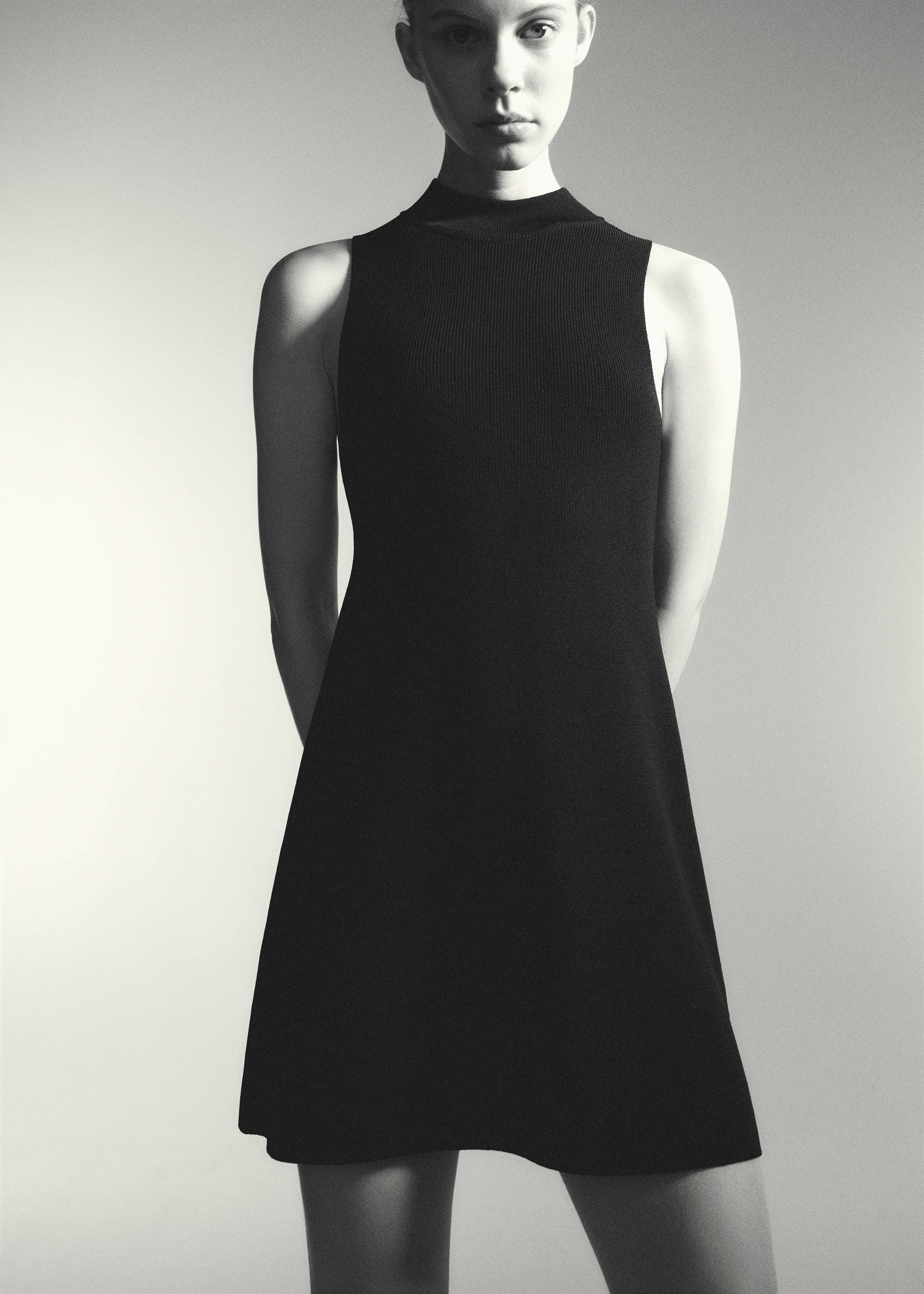 Perkins-neck knitted dress - Details of the article 6