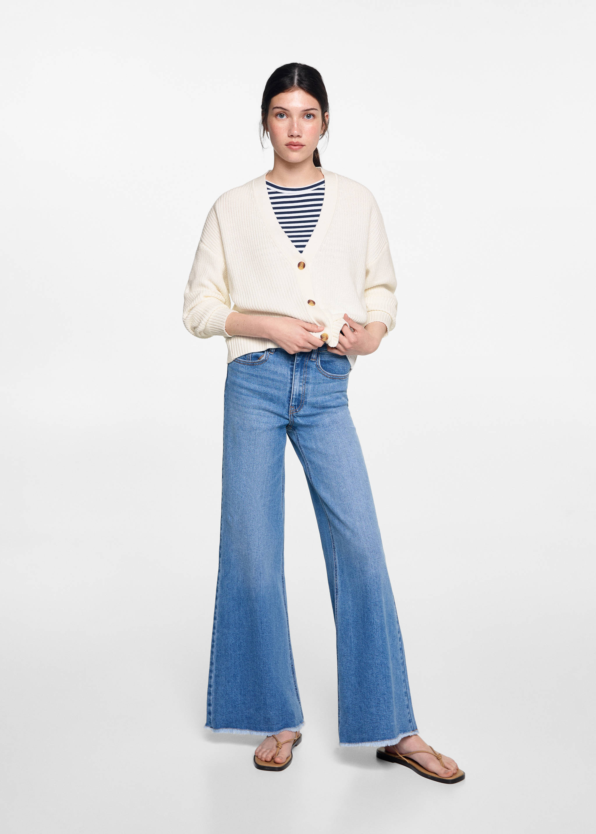 Button knit cardigan - General plane