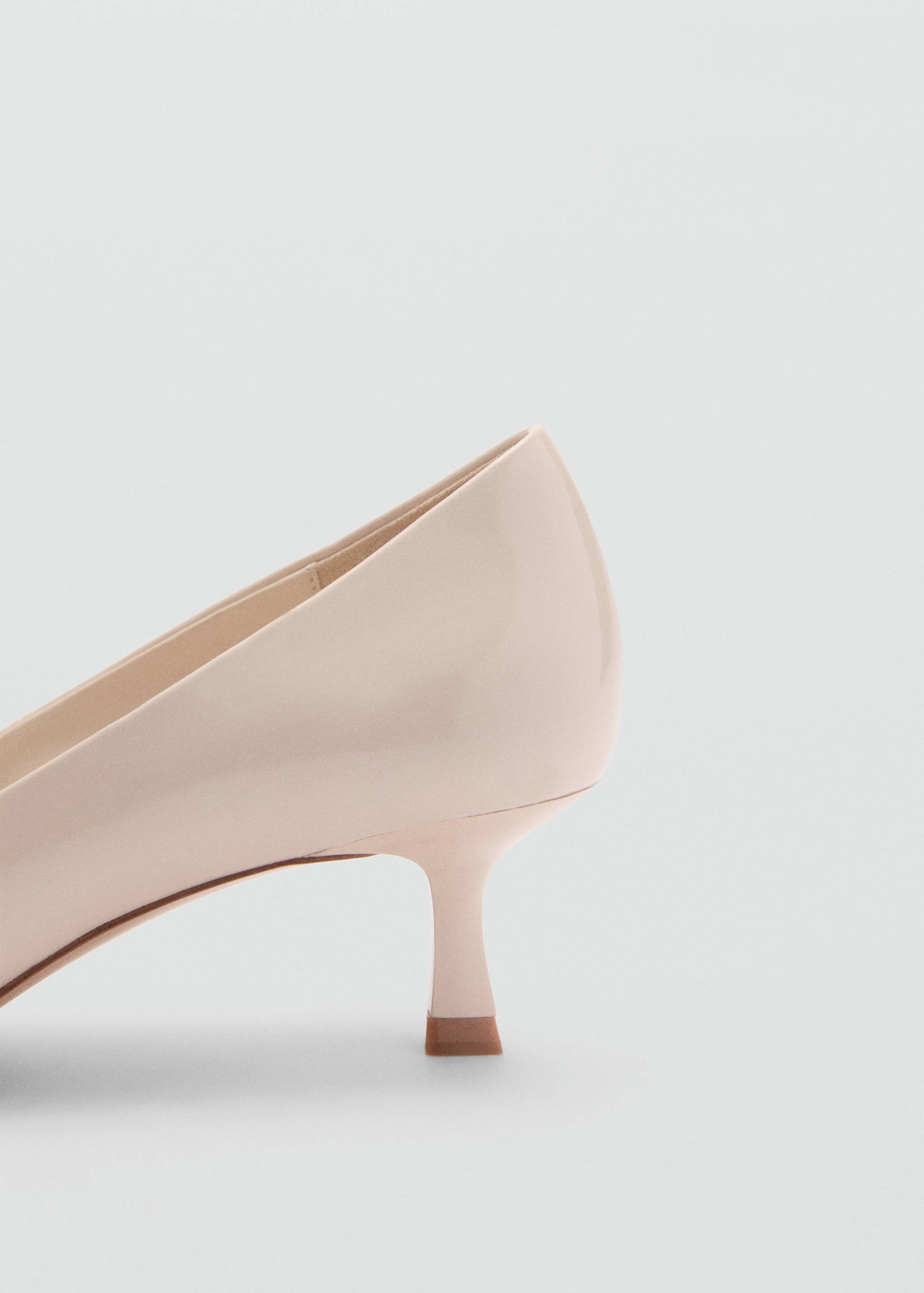 Kitten heel shoes - Details of the article 1