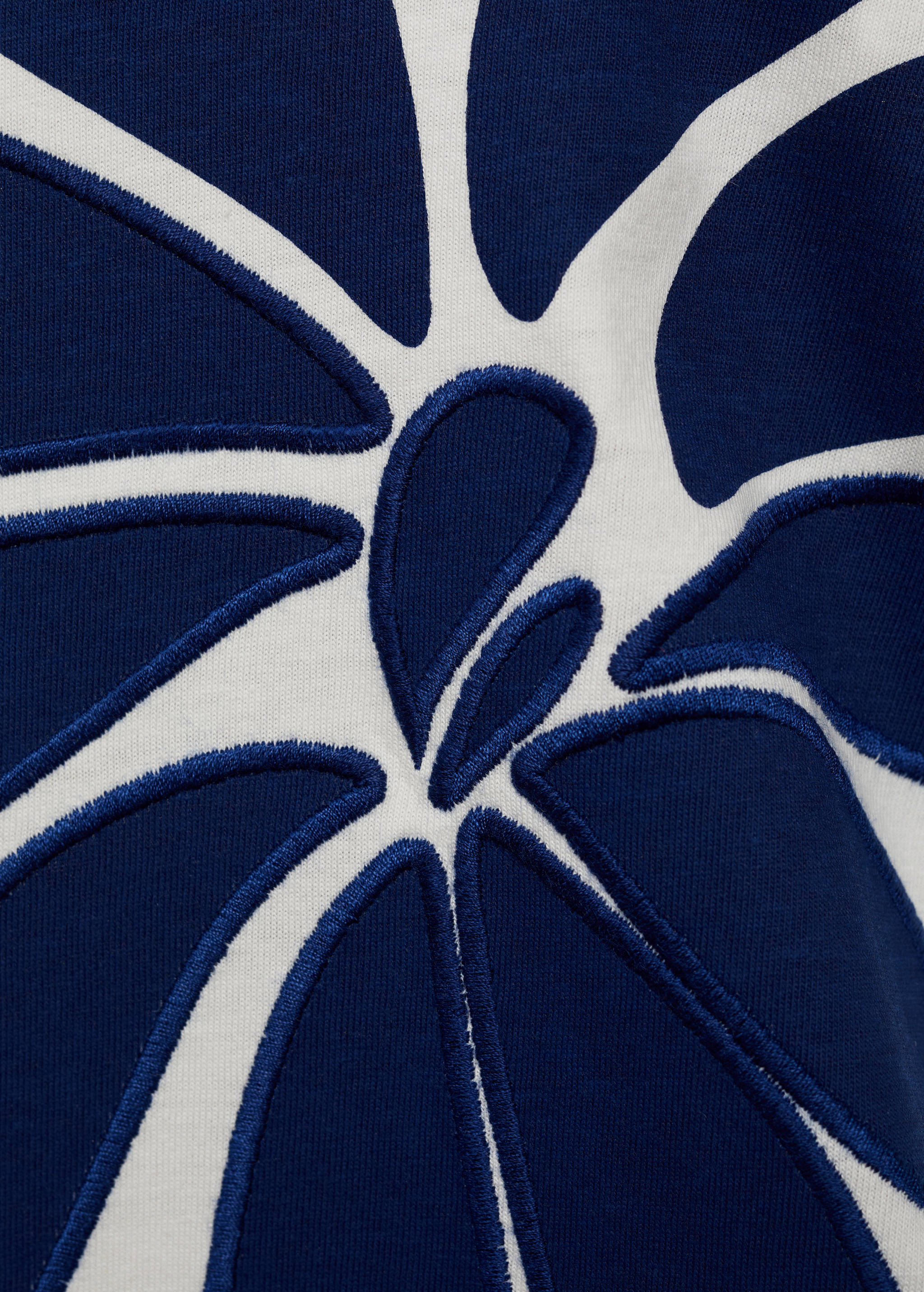 T-shirt campuran katun bermotif - Rincian barang 8