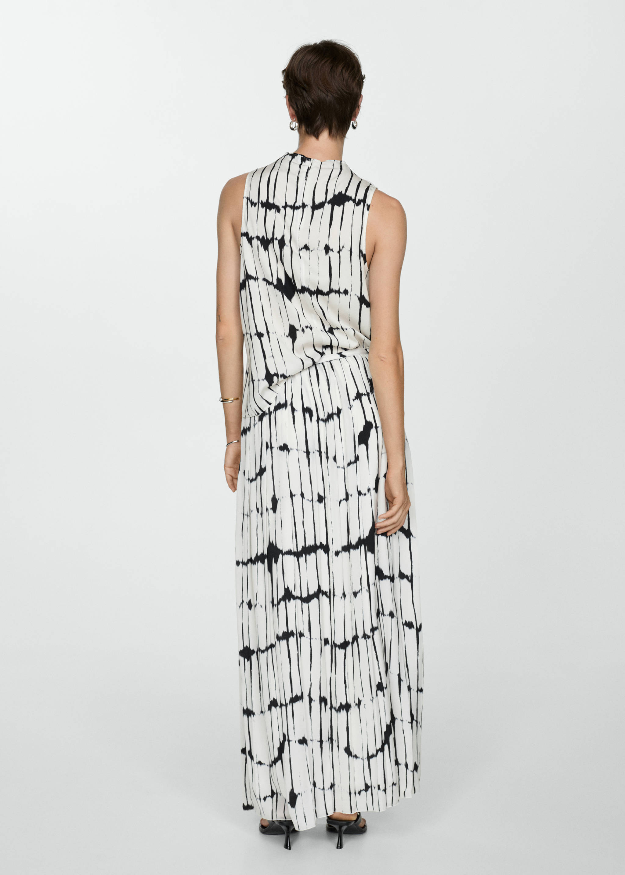 Long striped skirt - Reverse of the article