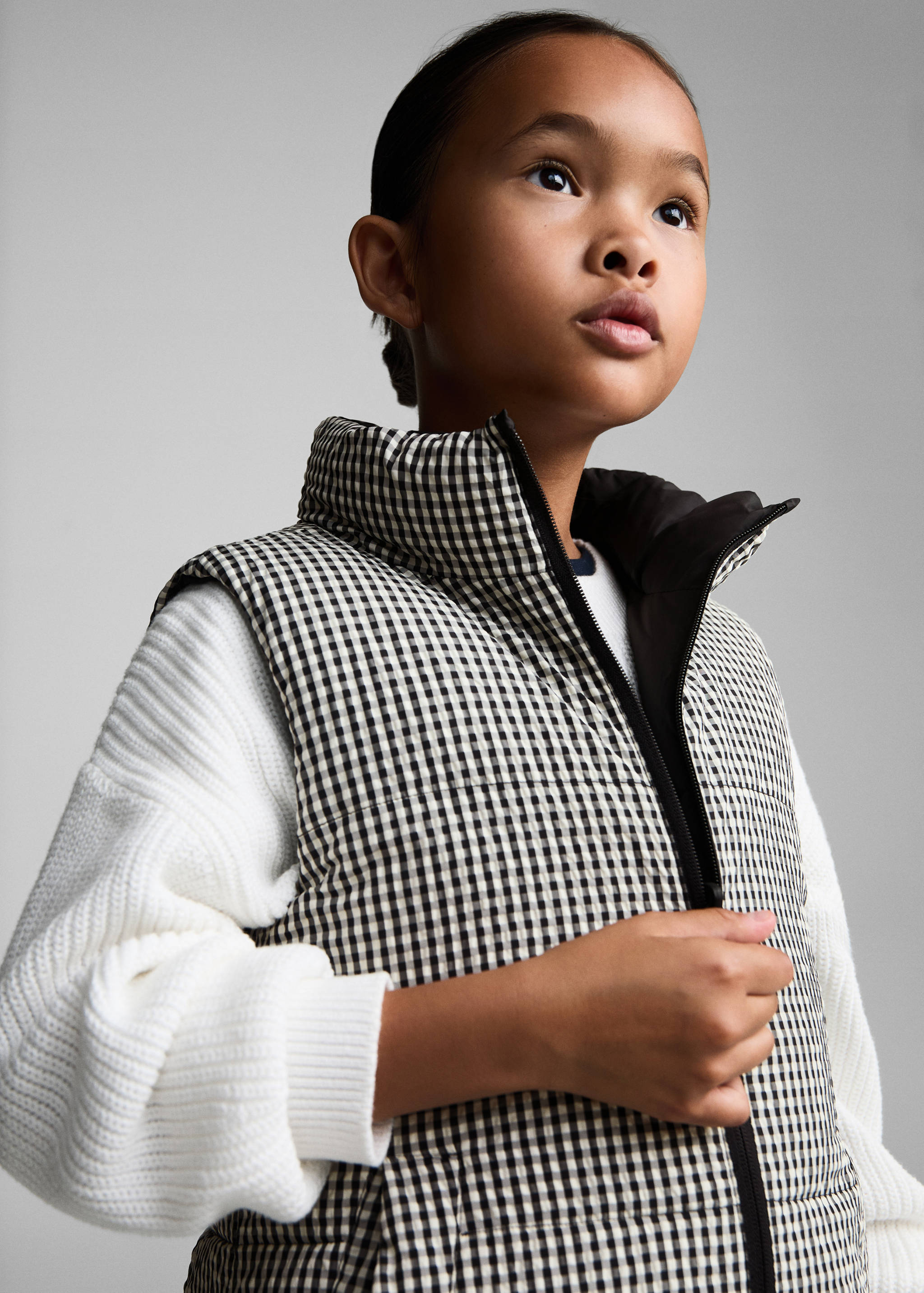 Reversible quilted gilet - Details of the article 1