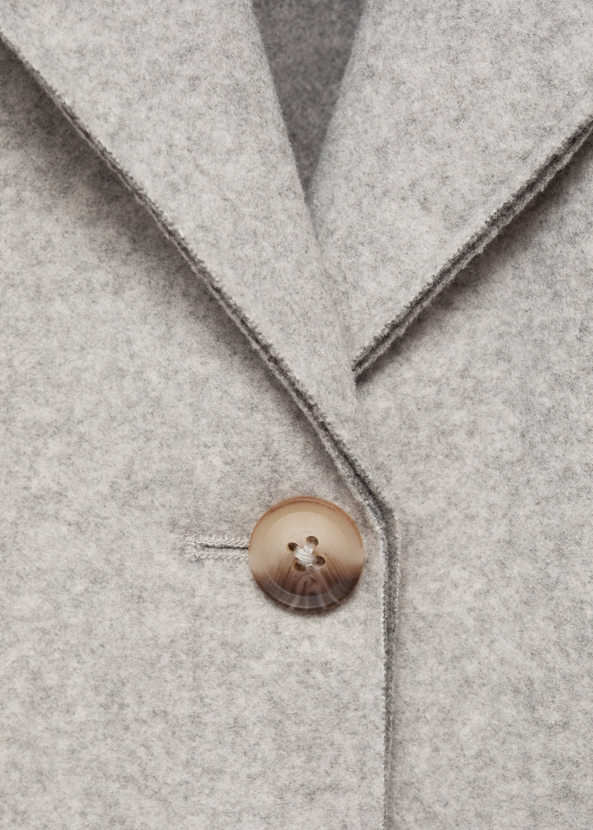 Cloth coat with pockets - Details of the article 8