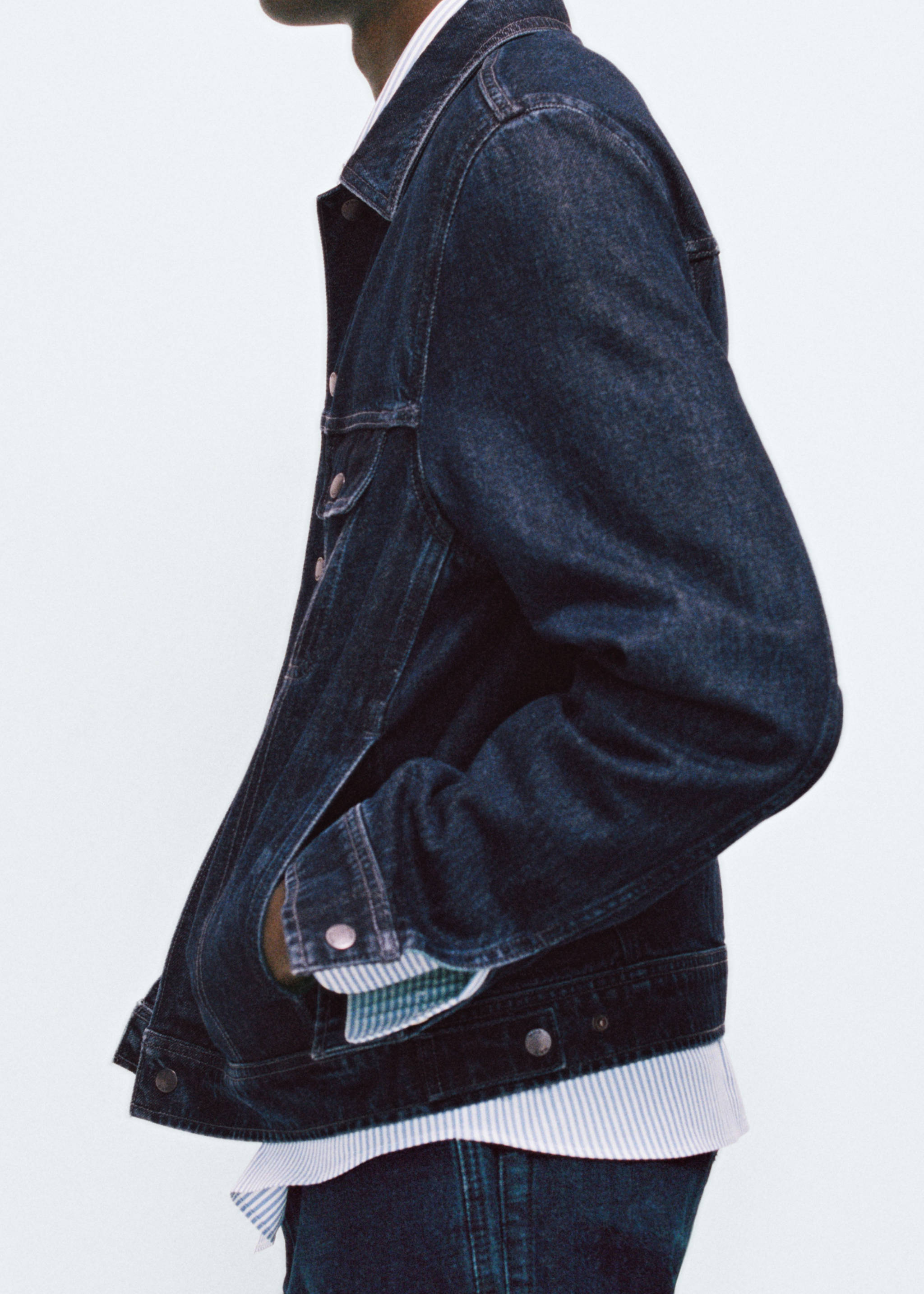 Denim jacket pockets - Details of the article 5