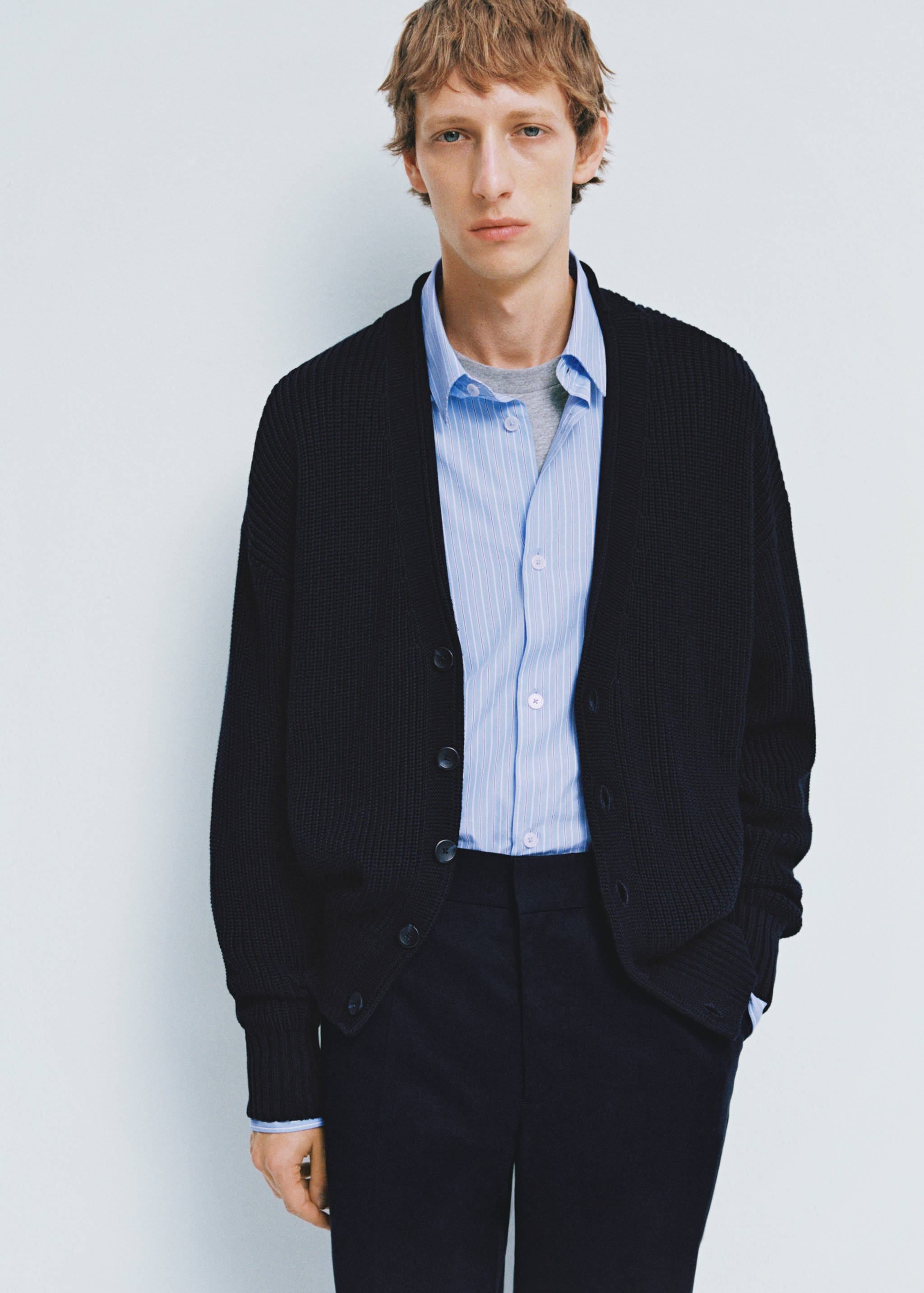 粗线罗纹系扣开襟毛衣 - null