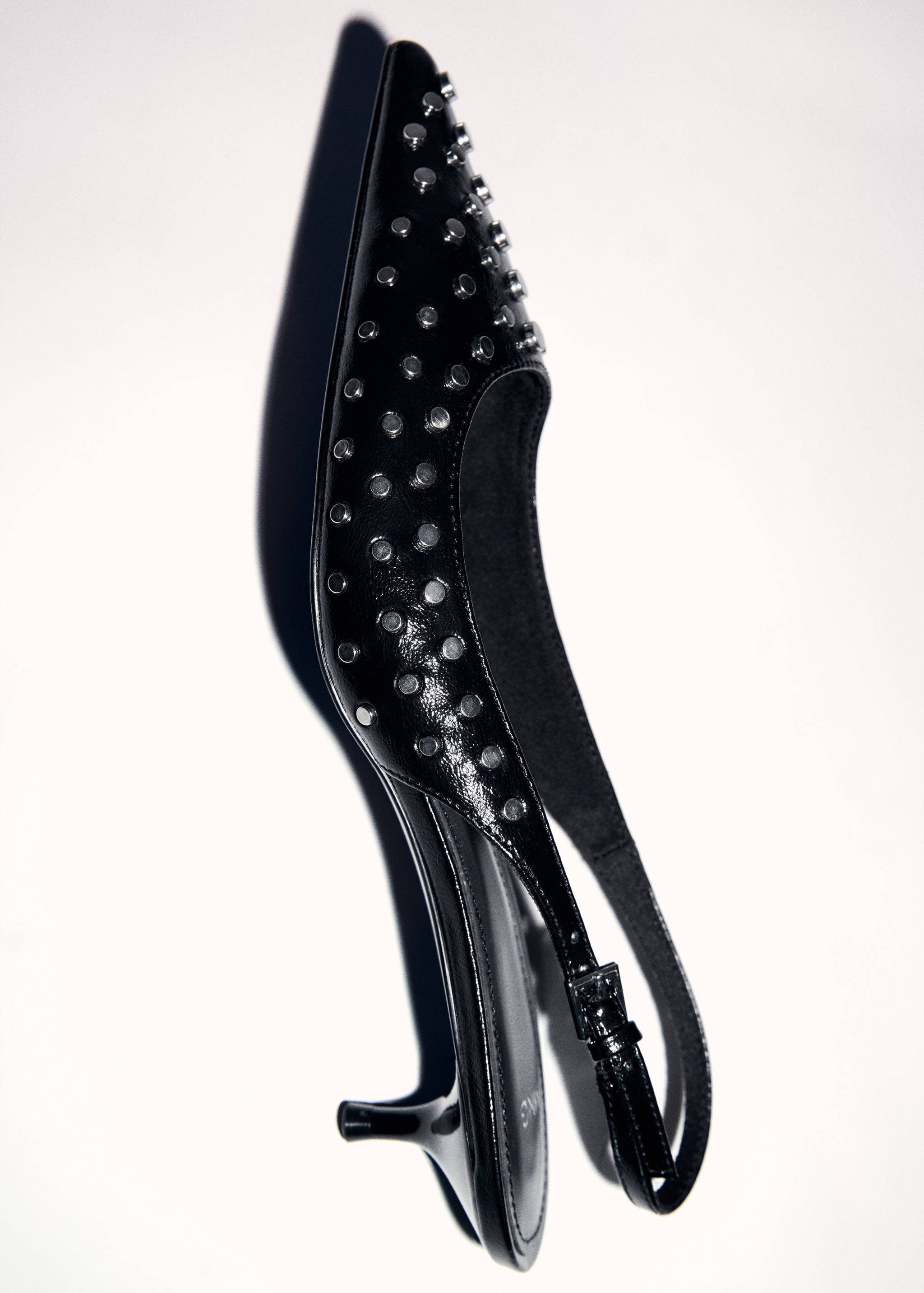 Studded slingback shoes - Details of the article 5