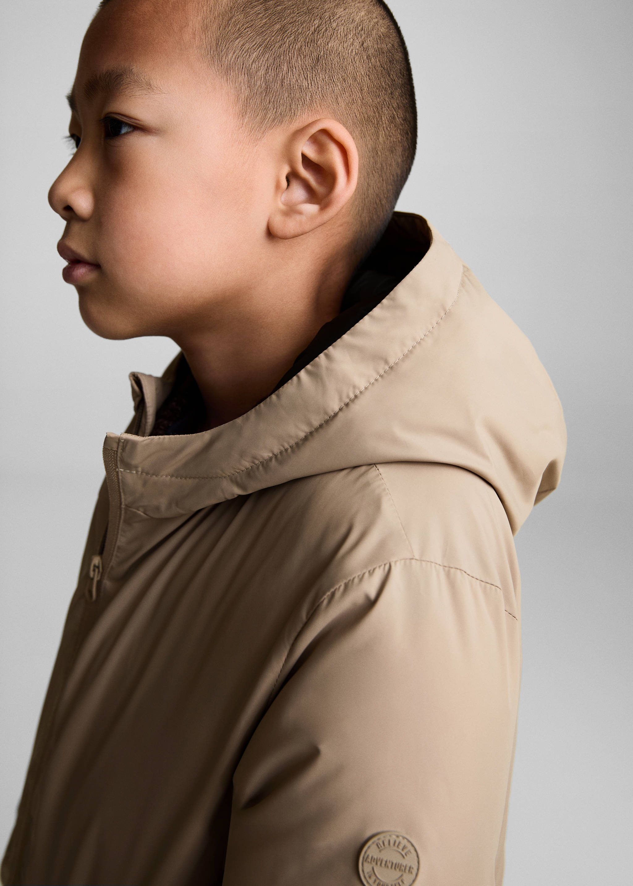 Water-repellent hood puffer coat - Details of the article 1