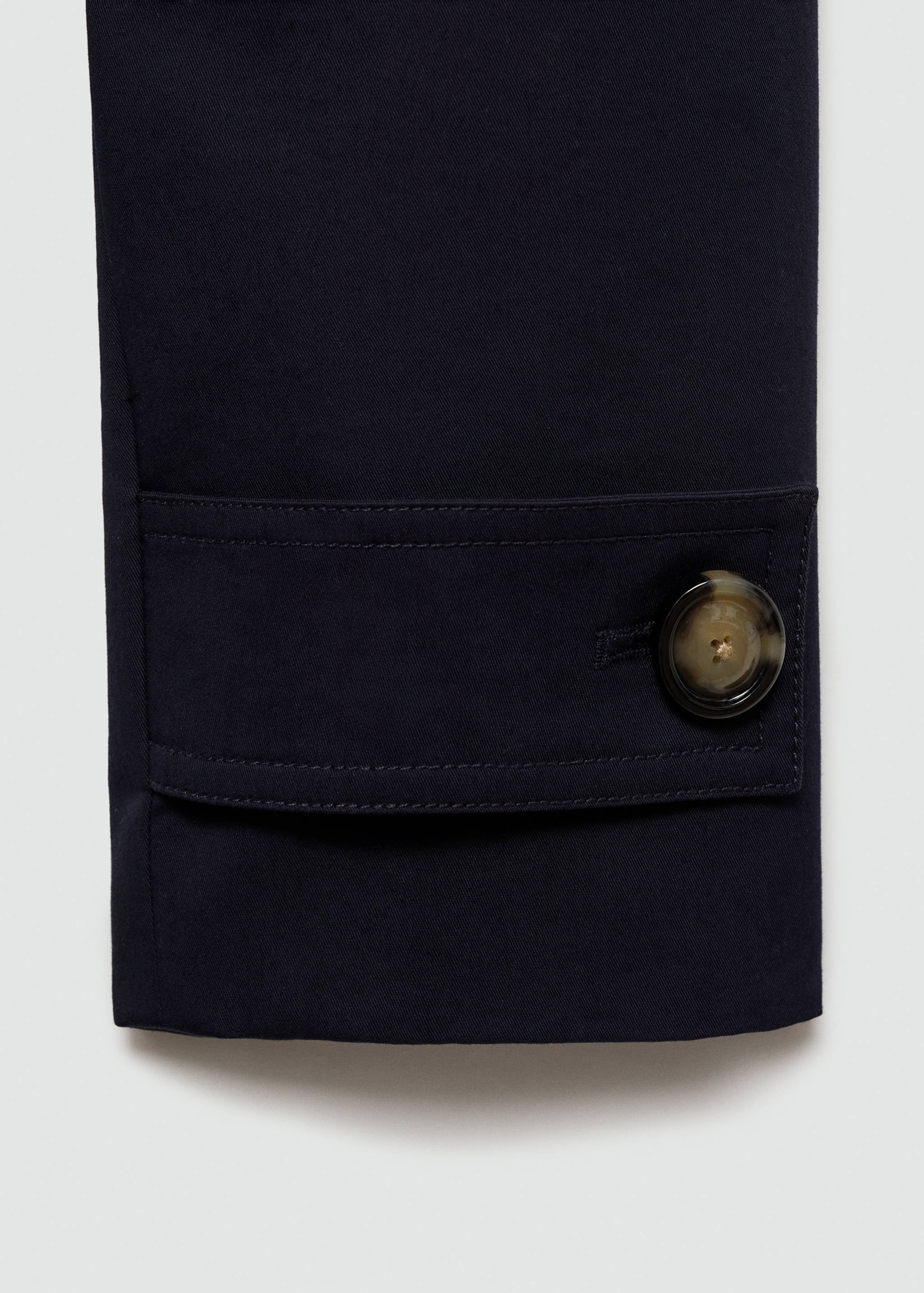 Long double-breasted trench coat - Details of the article 0