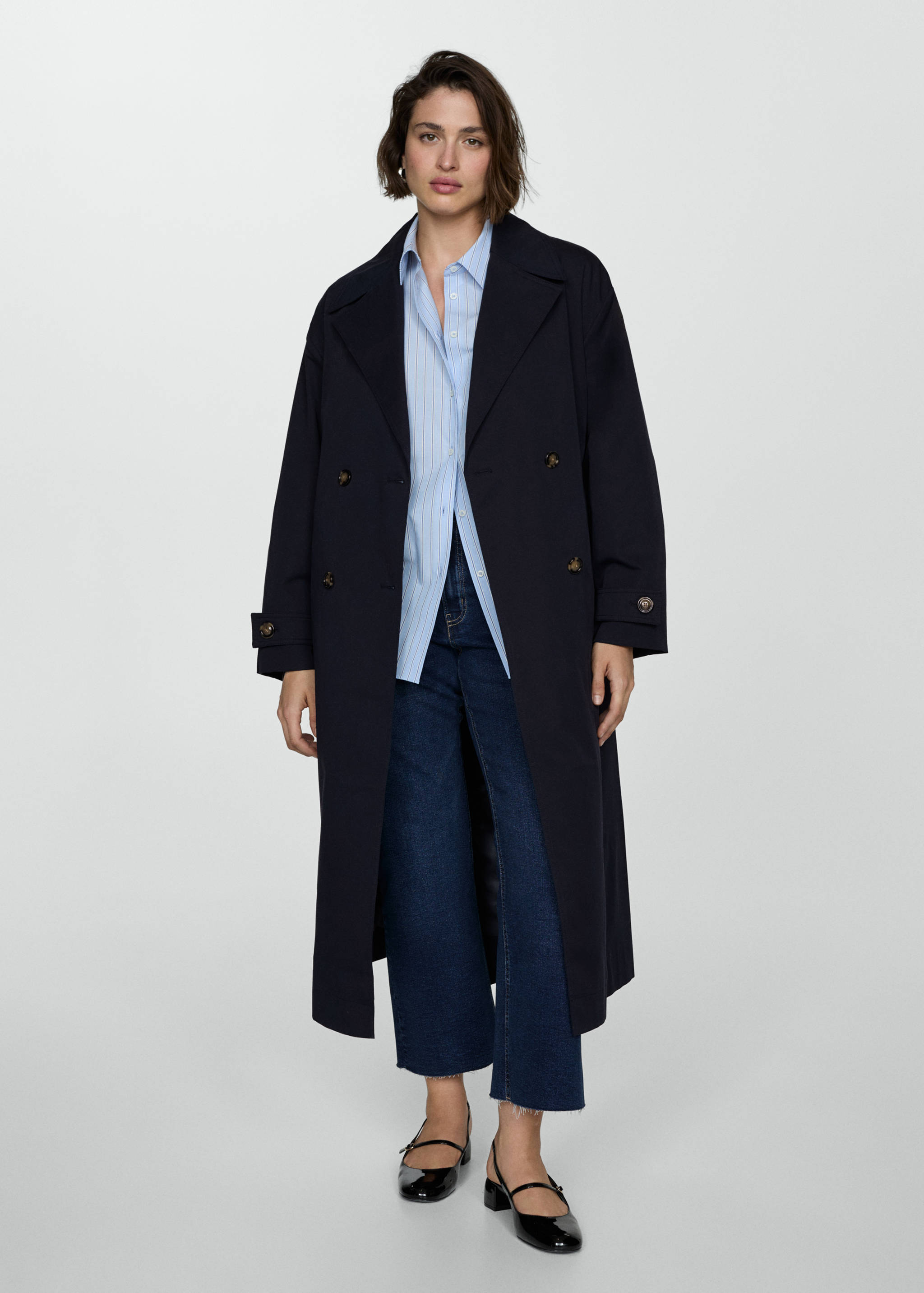 Long double-breasted trench coat - Details of the article 3