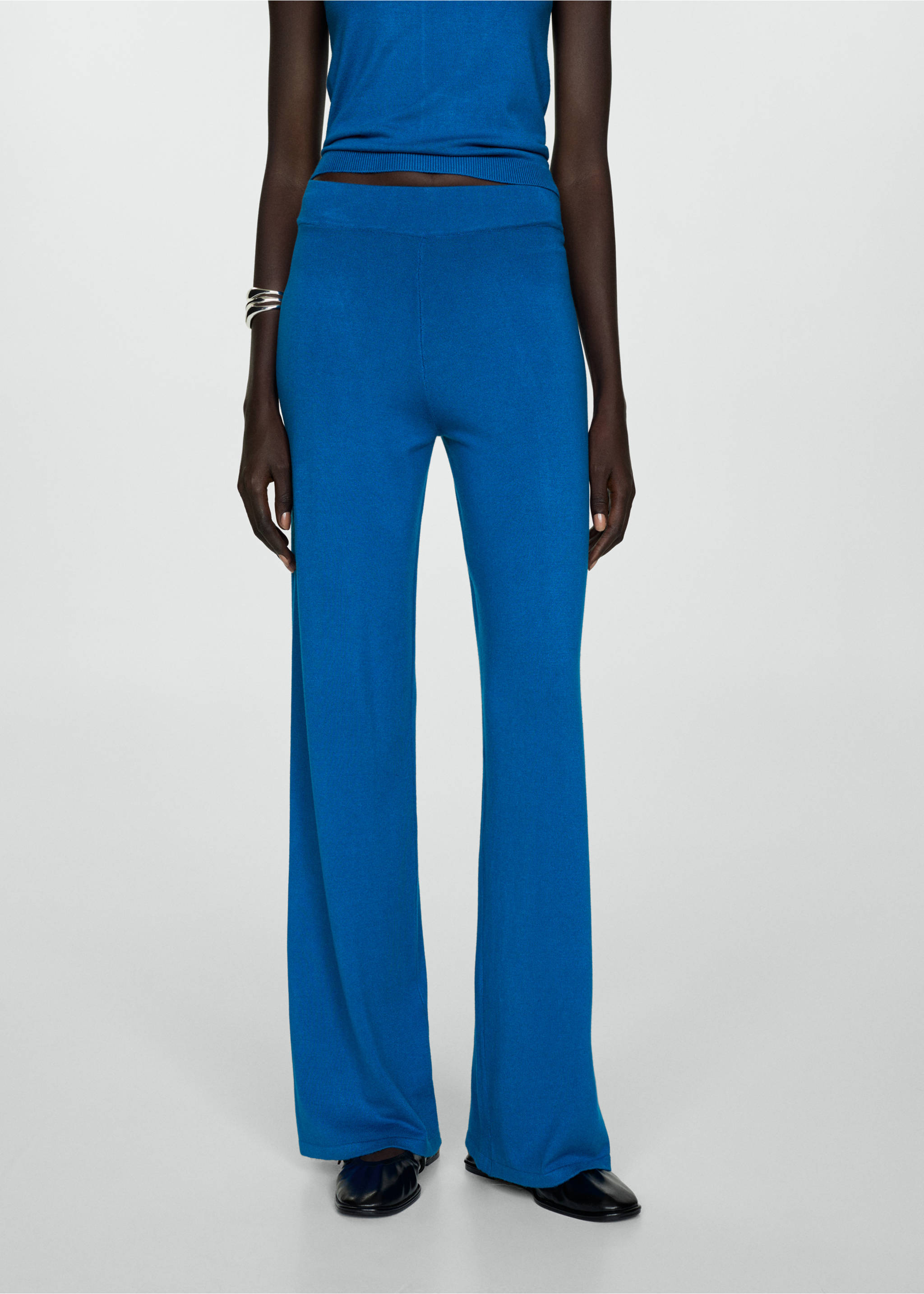 Knitted wide leg trousers - Medium plane, Vibrant blue. Ref: 77085148-00.