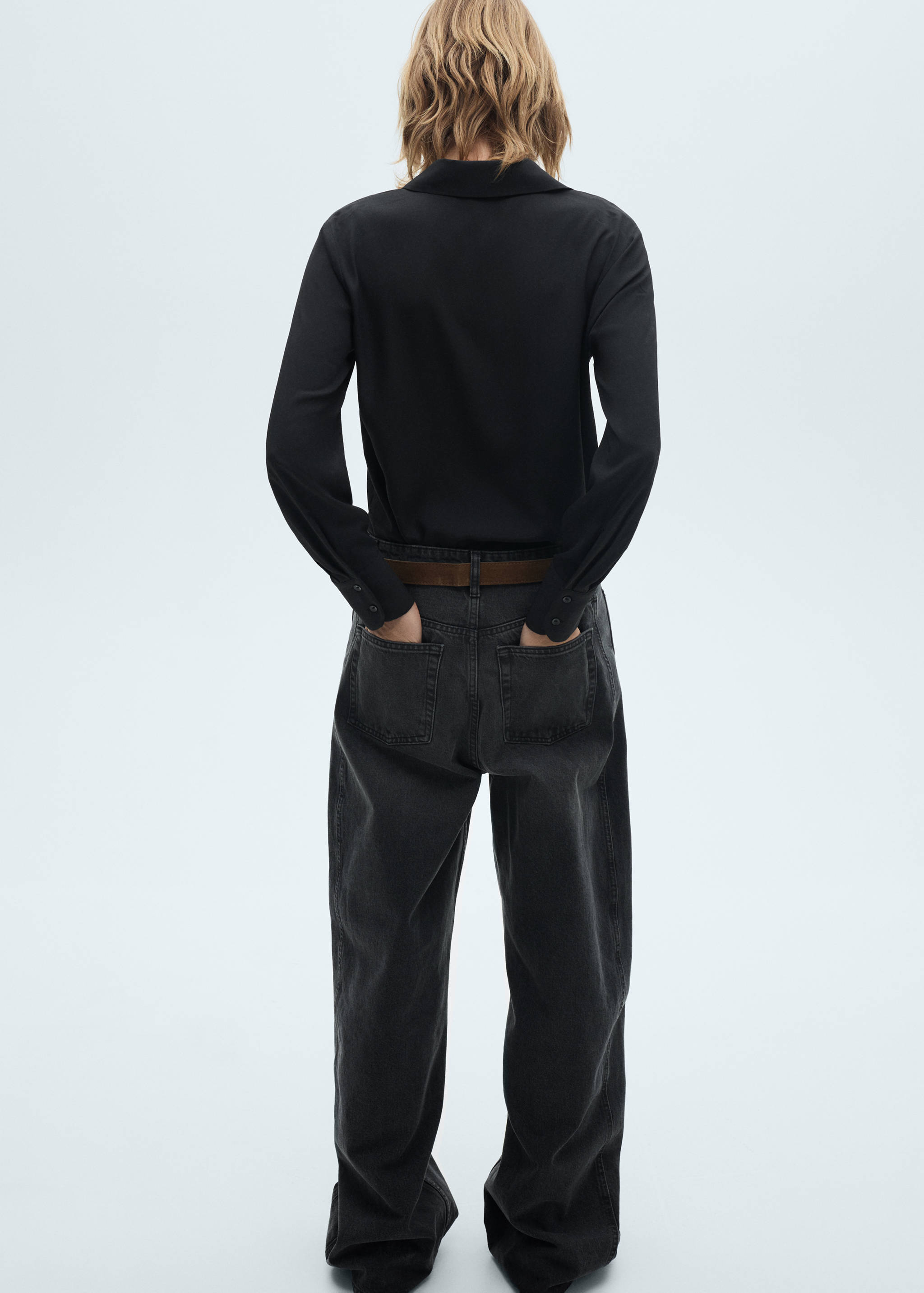 Fluid long-sleeved shirt - Reverse of the article