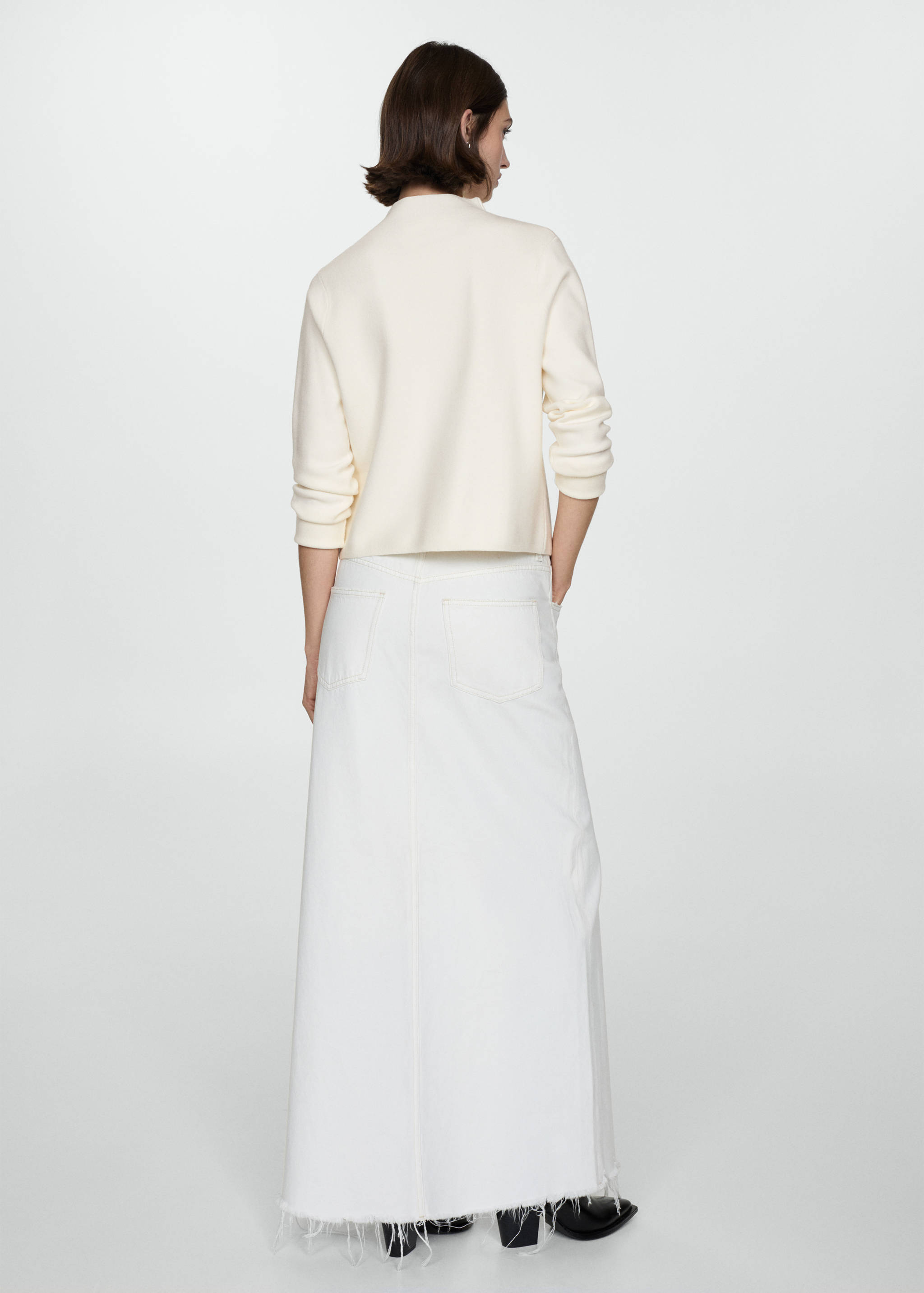 سترة برقبة بيركنز - الجهة الخلفية للمنتج