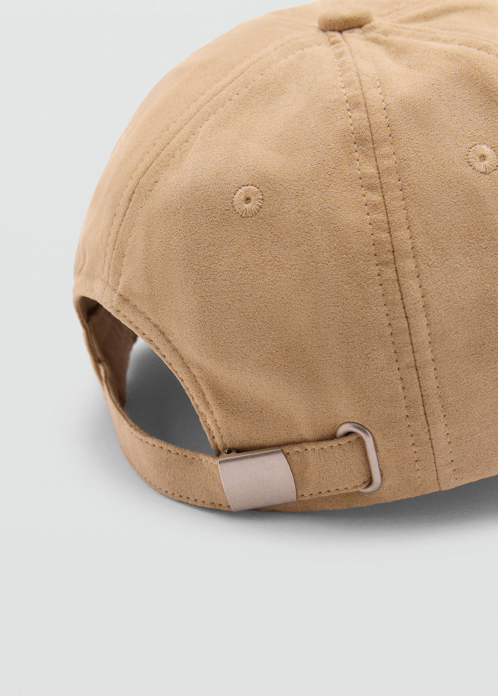 Suede-effect cap - Details of the article 1