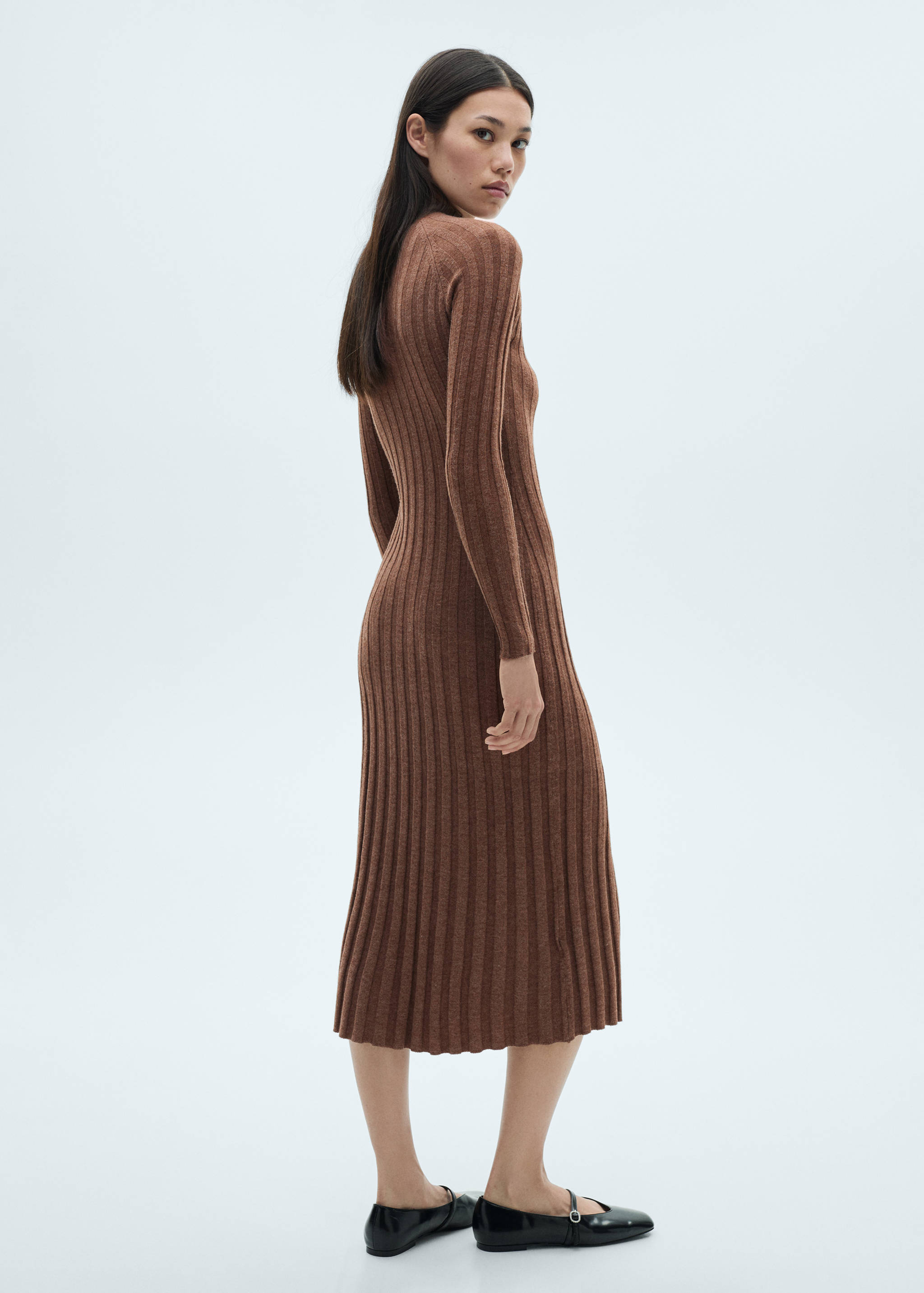 Perkins-neck ribbed dress - Reverse of the article