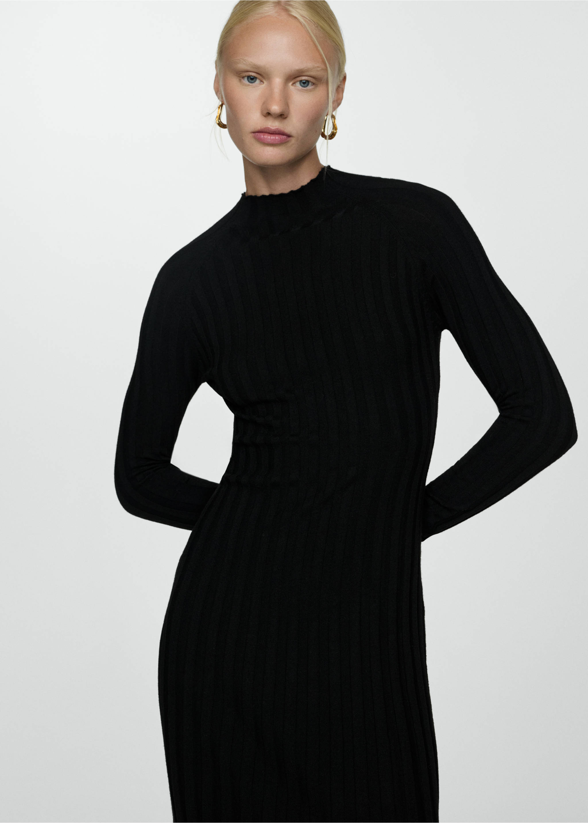 Perkins-neck ribbed dress - Medium plane, Black. Ref: 77085645-00.