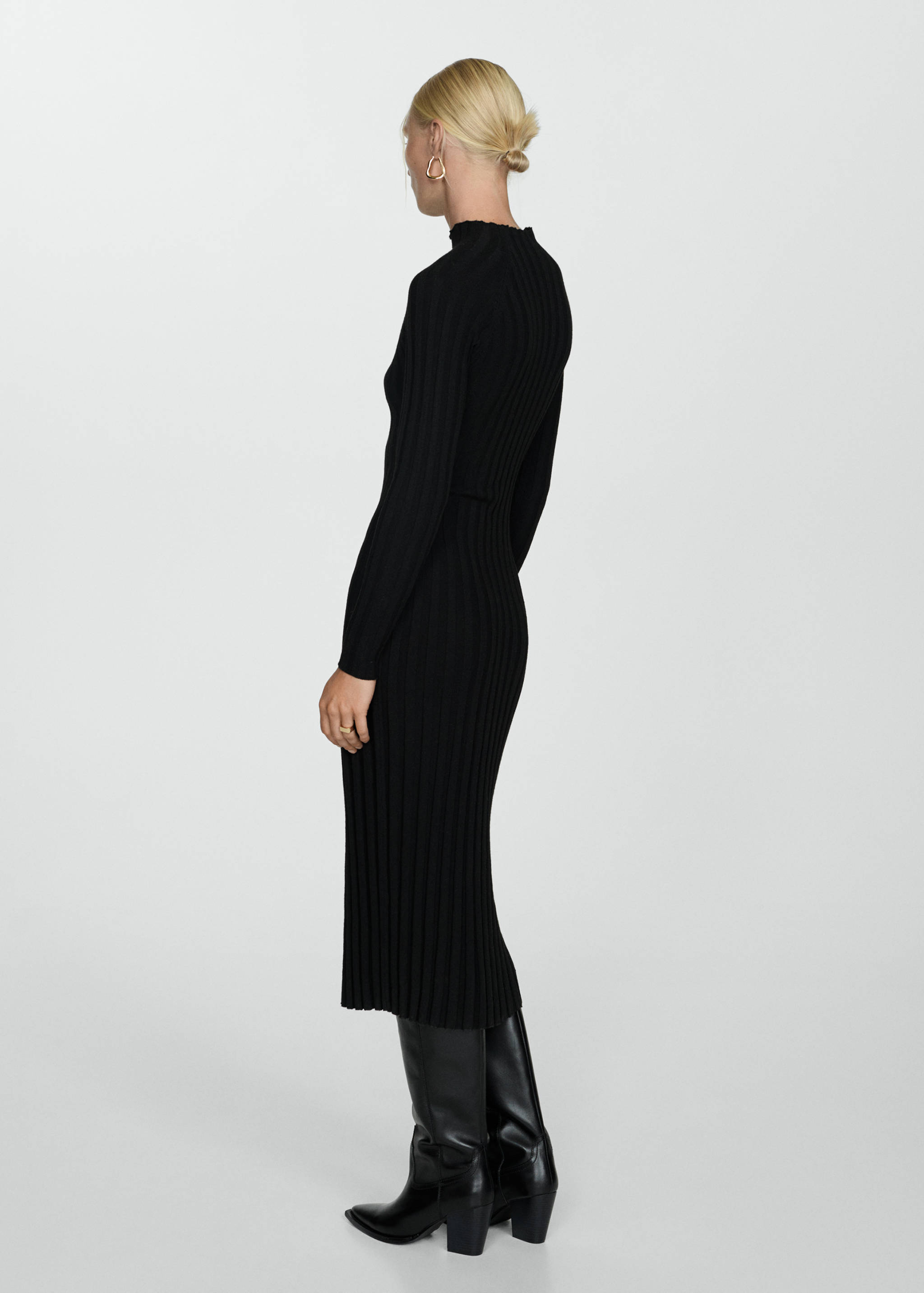 Perkins-neck ribbed dress - Reverse of the article
