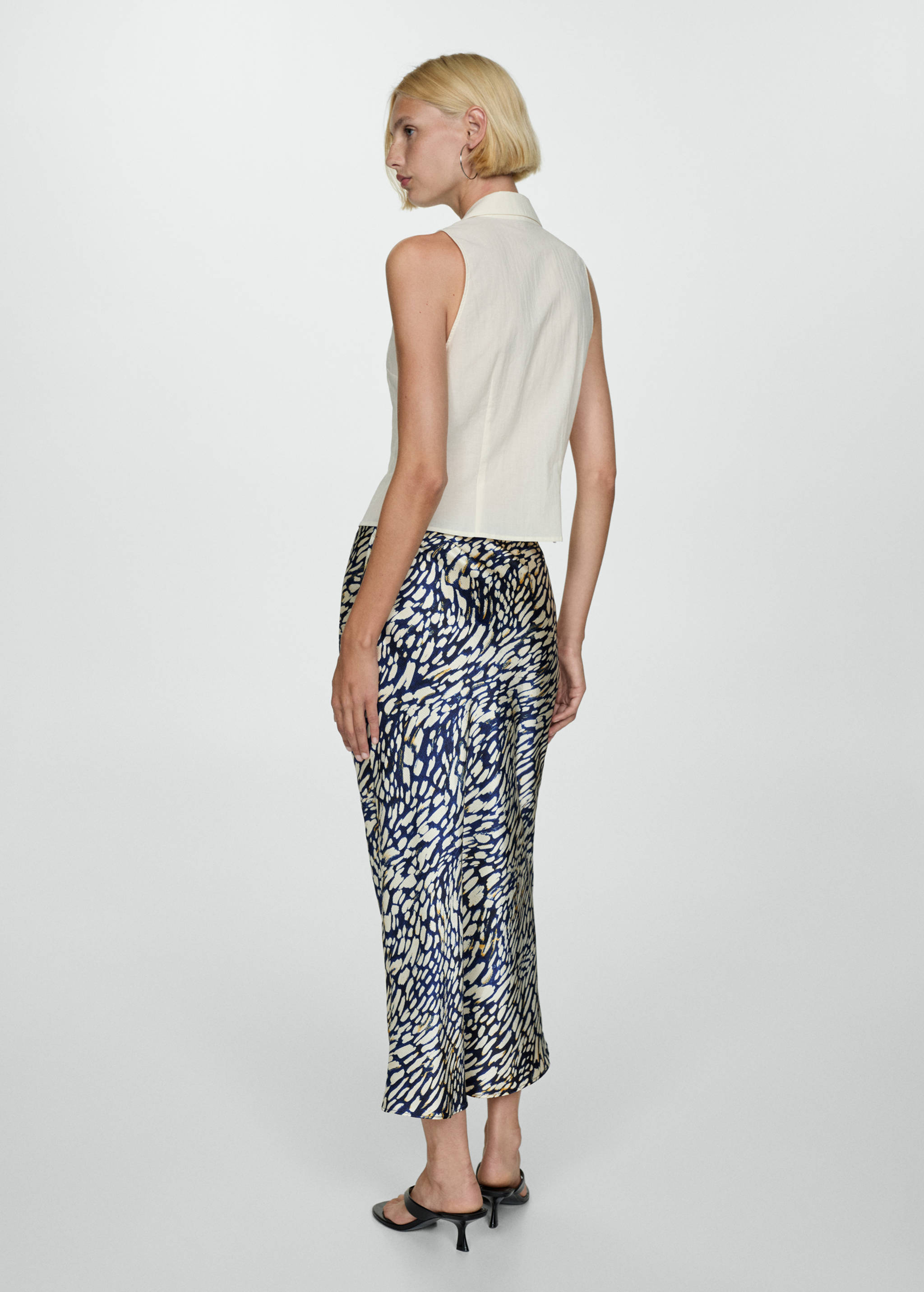 Printed satin skirt - Reverse of the article