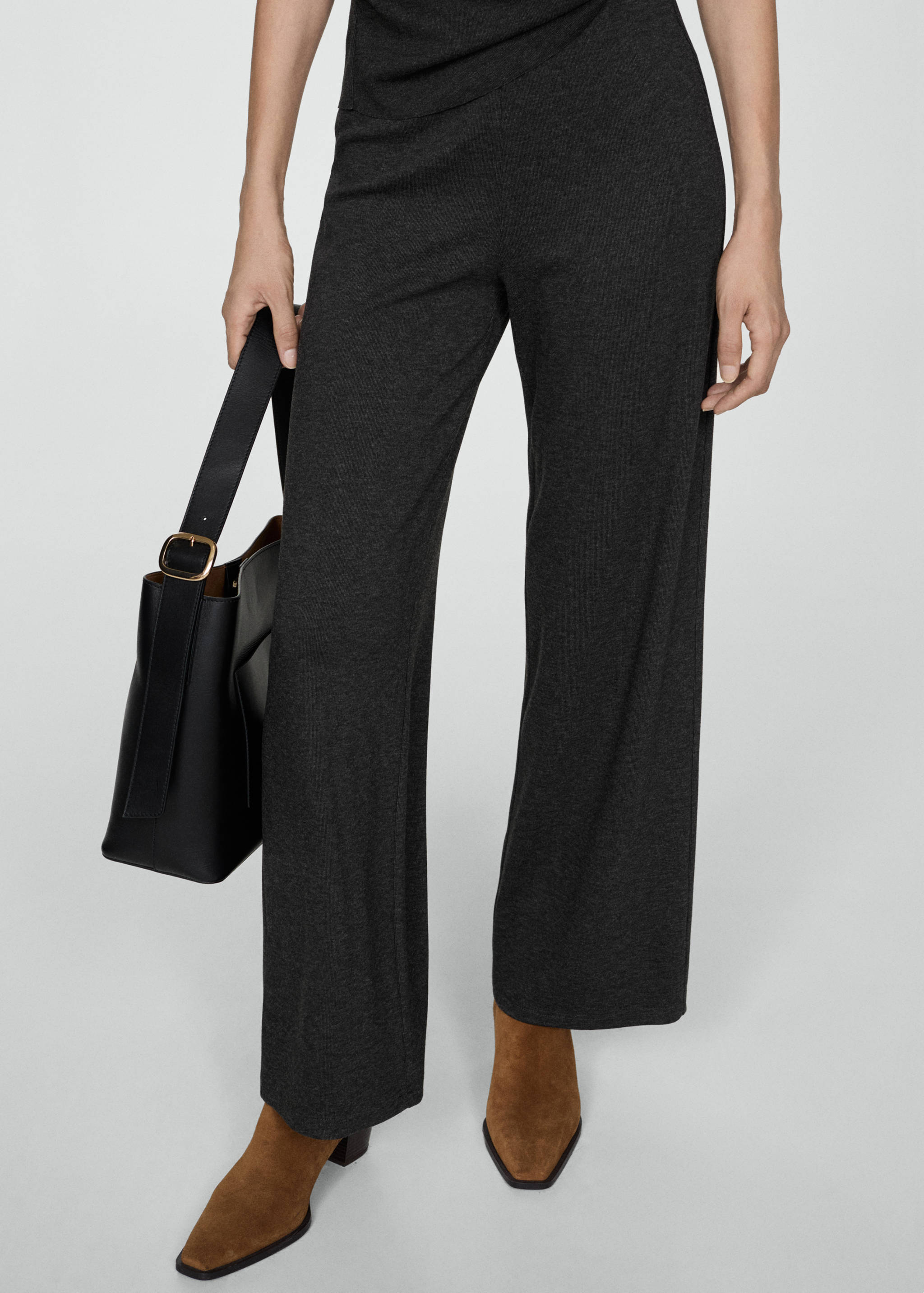 Knitted wide leg trousers - Details of the article 1