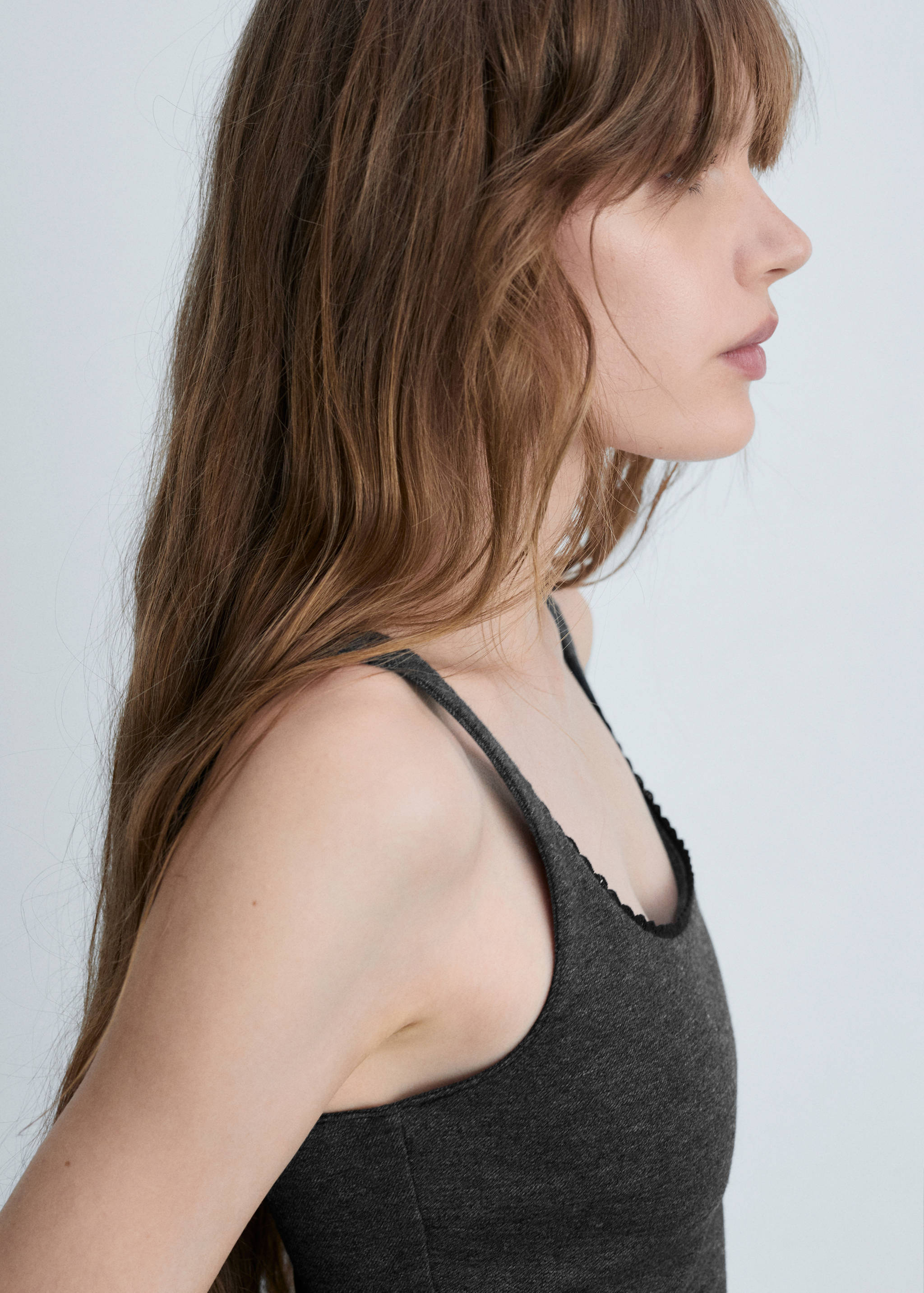 فستان بثنايا دنتيل - تفاصيل المنتج 1