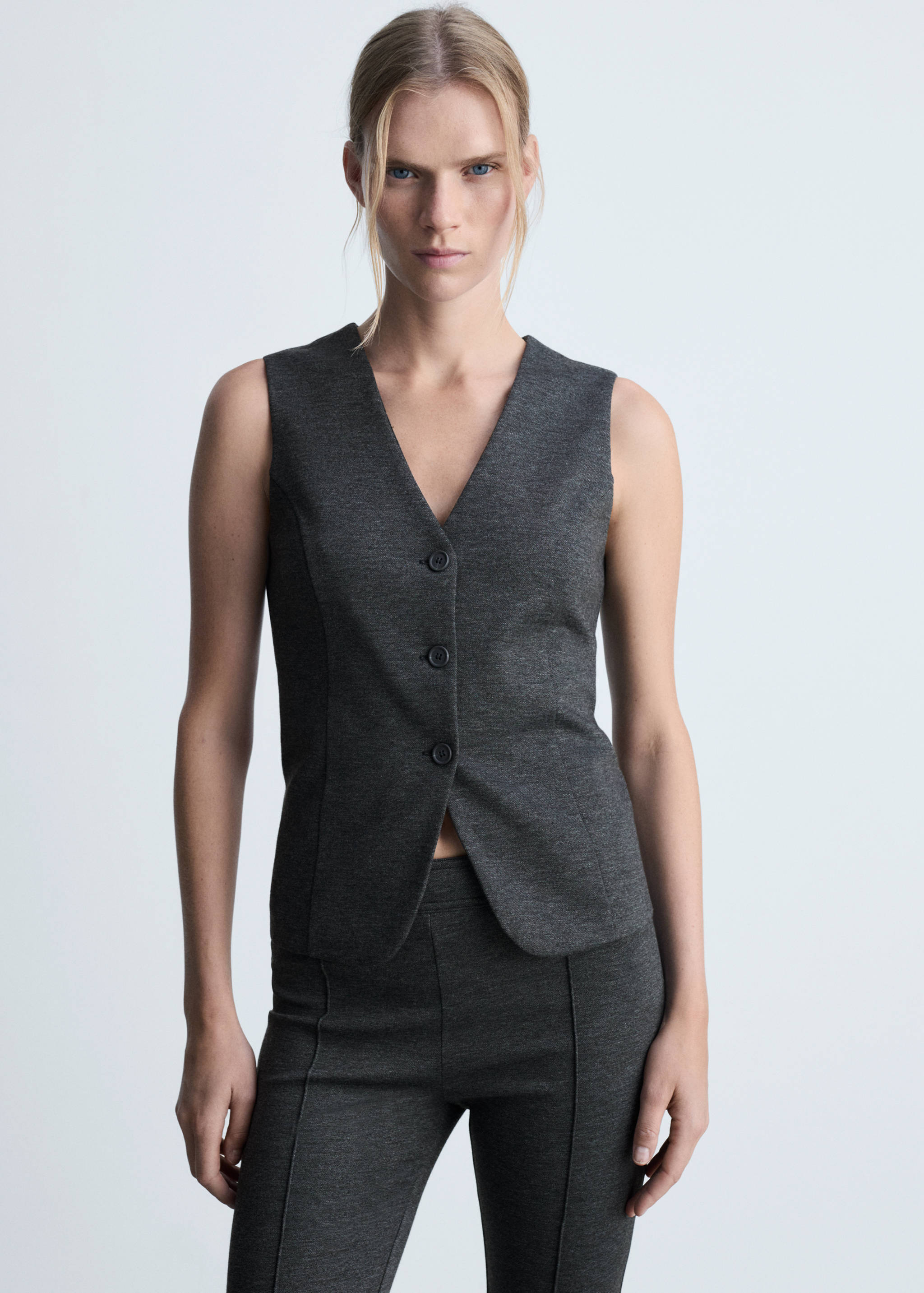 Fitted vest with buttons - Medium plane