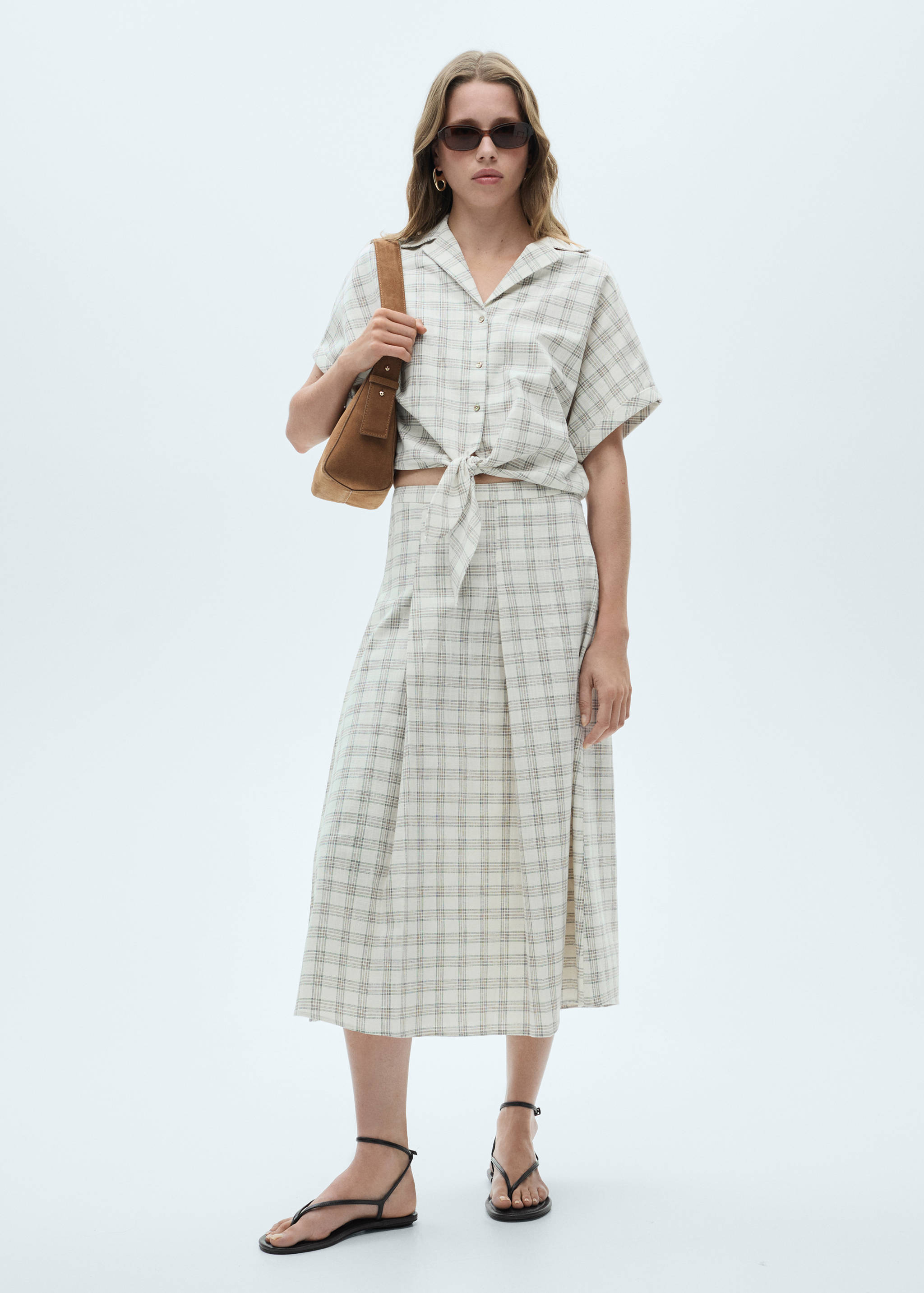 Camisa crop cuadros - Plano general