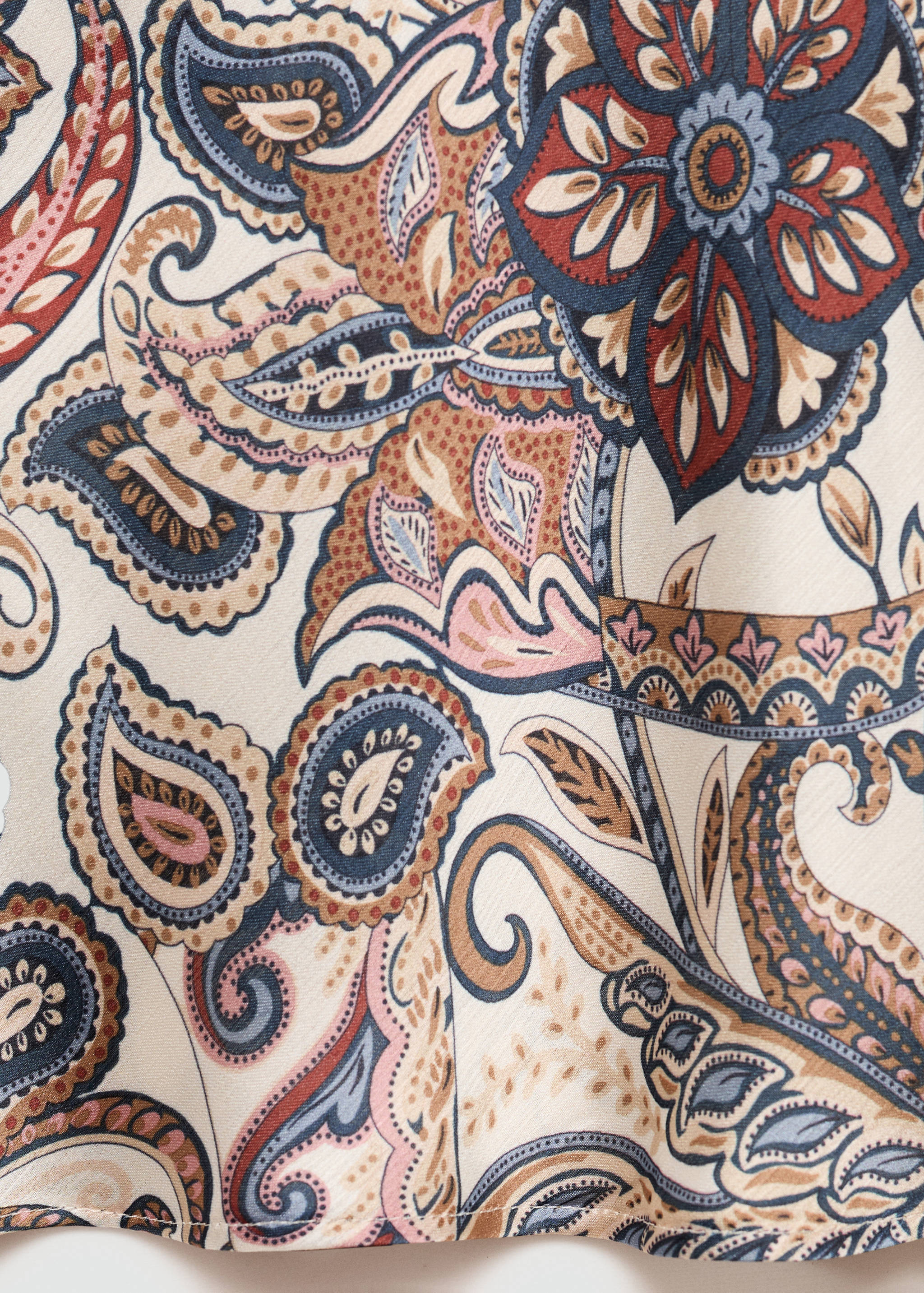 Blusa acetinada estampada - Pormenor do artigo 0