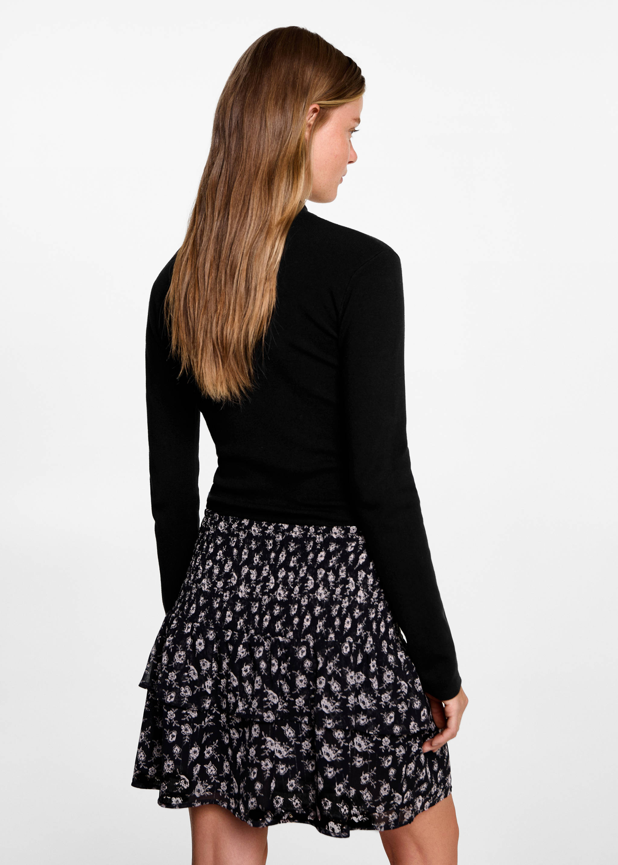 Cut-out back crop T-shirt - Reverse of the article