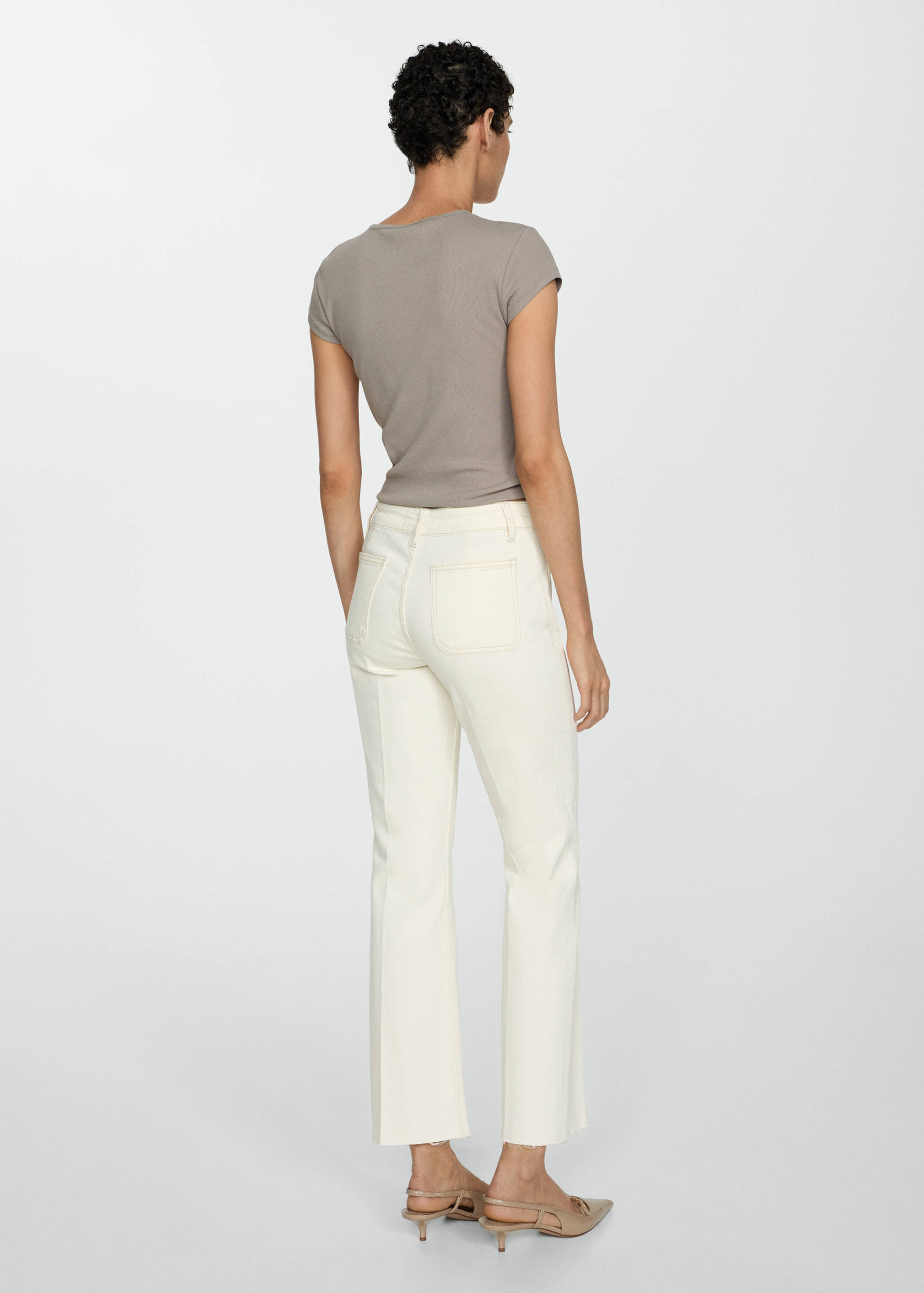 Flared cropped jeans with pockets - Reverse of the article