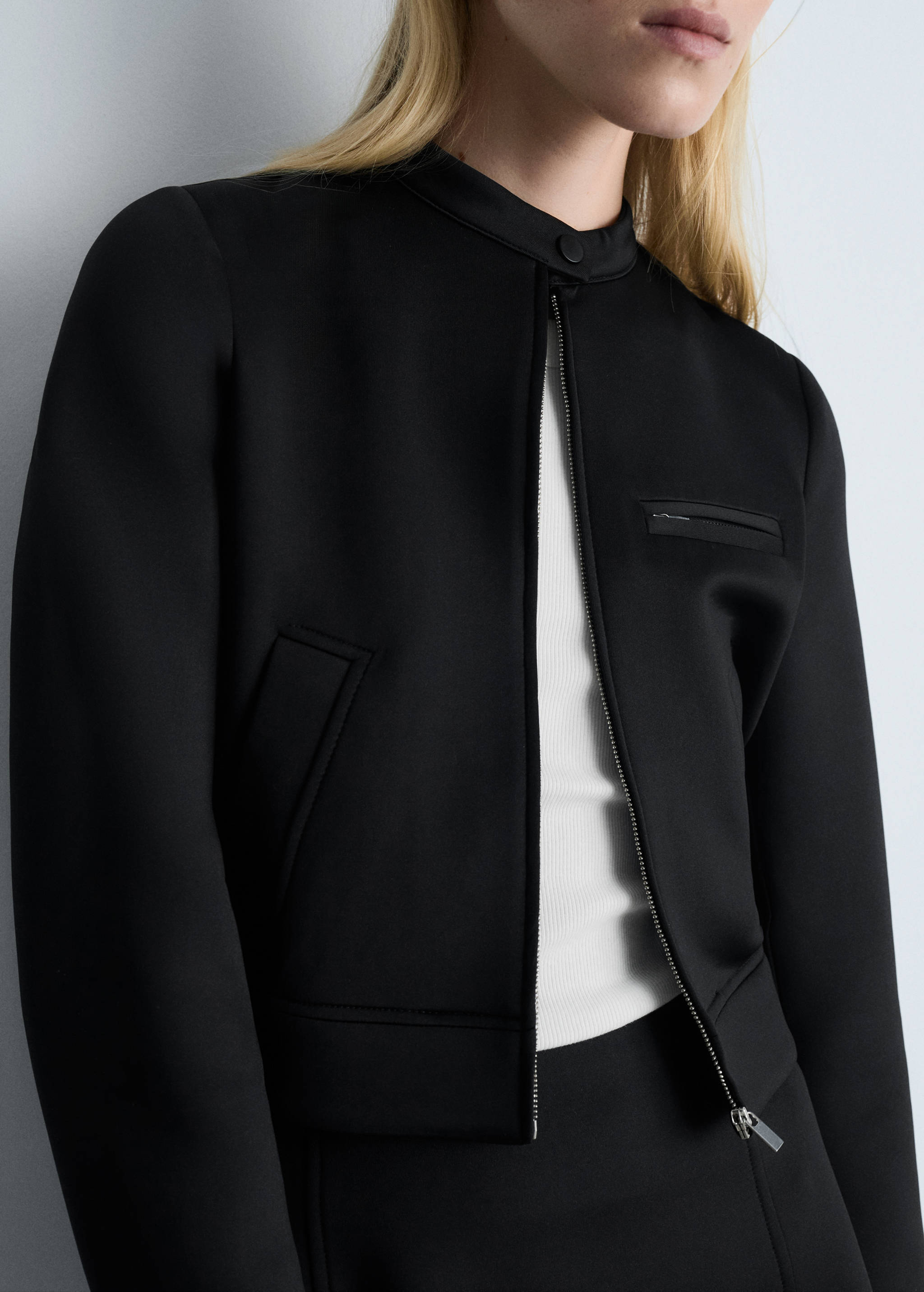 Cropped jacket with pockets - Details of the article 6