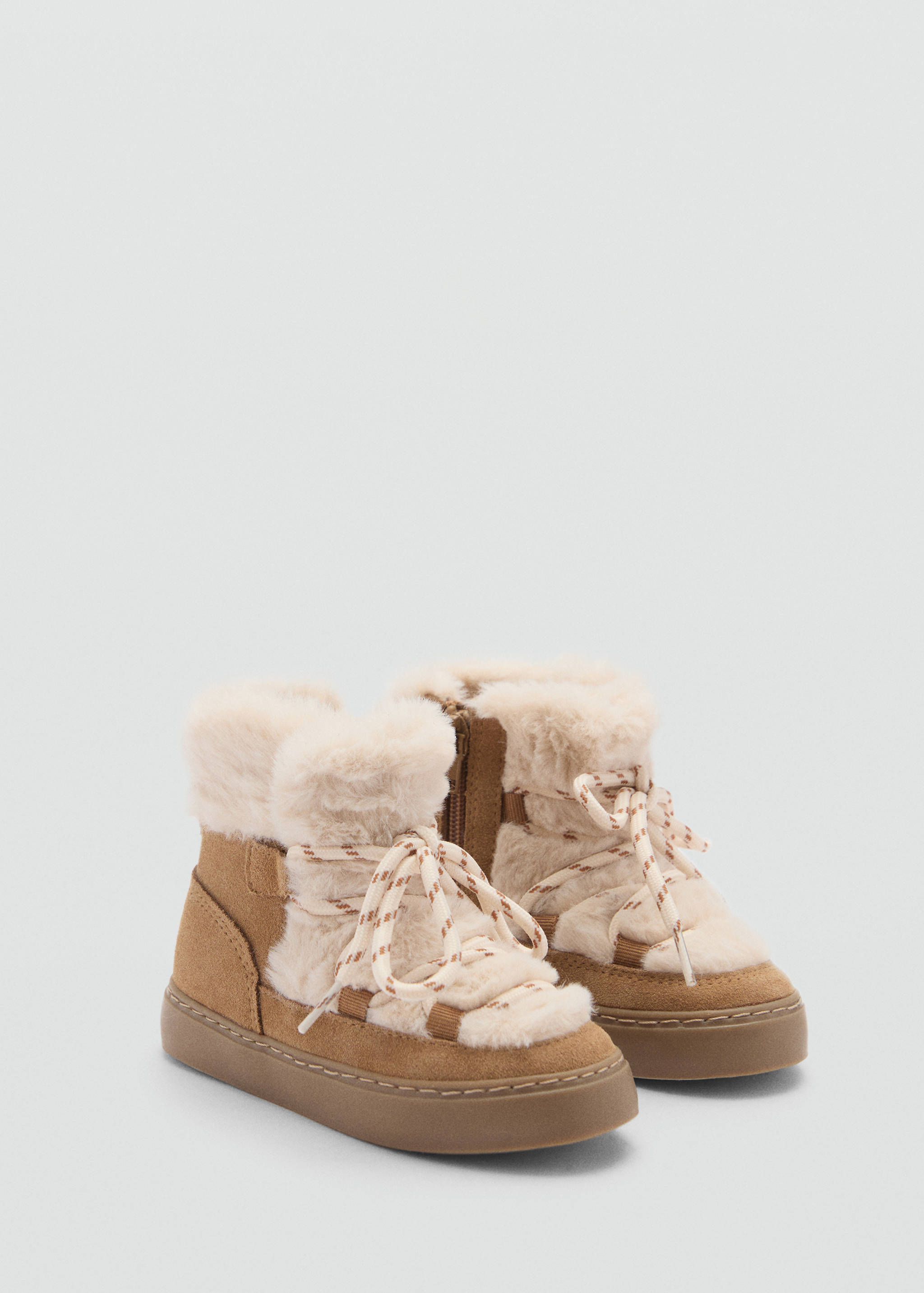 Bottines en cuir et imitation fourrure - Plan moyen