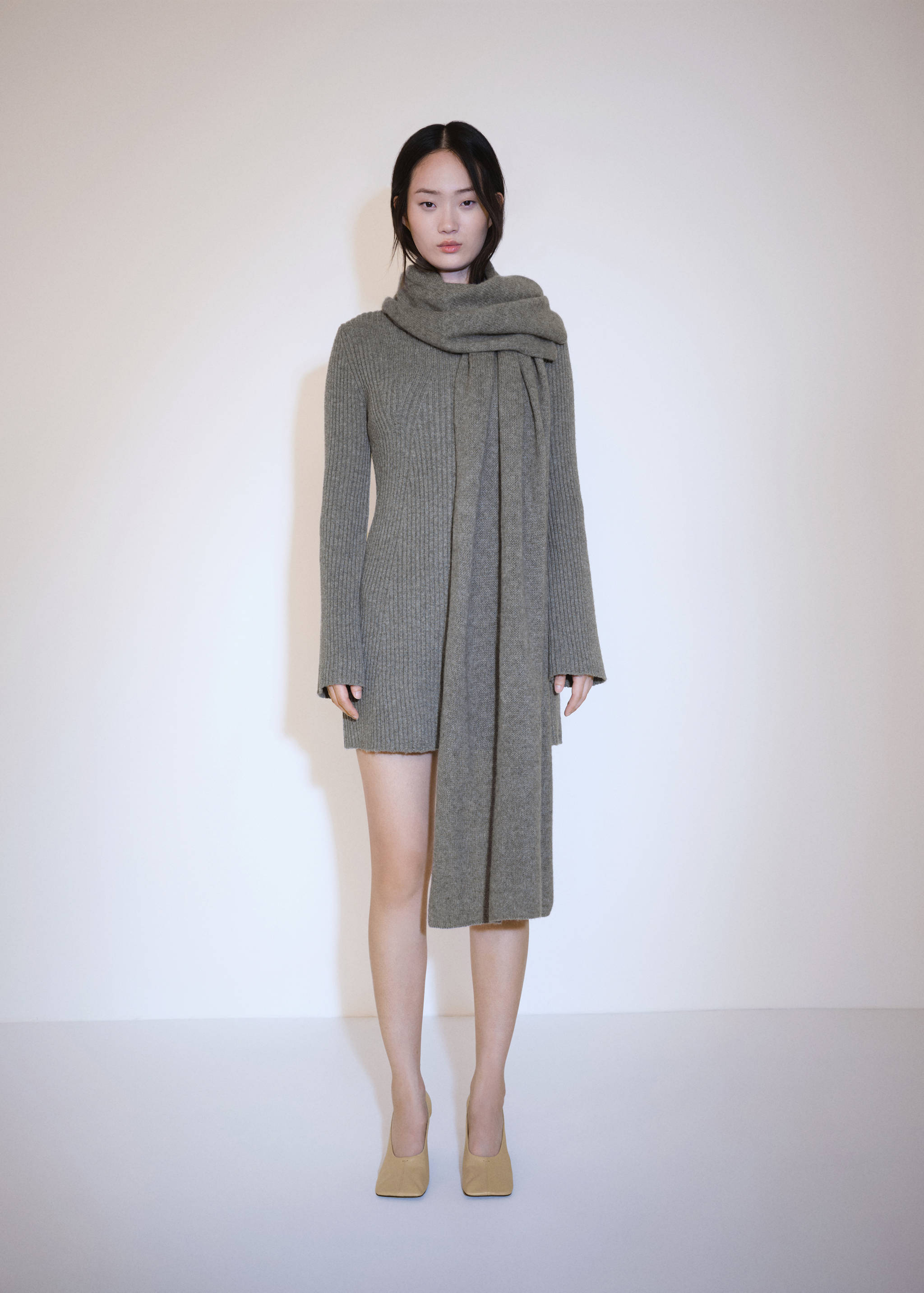 Robe courte maille côtelée - Plan général