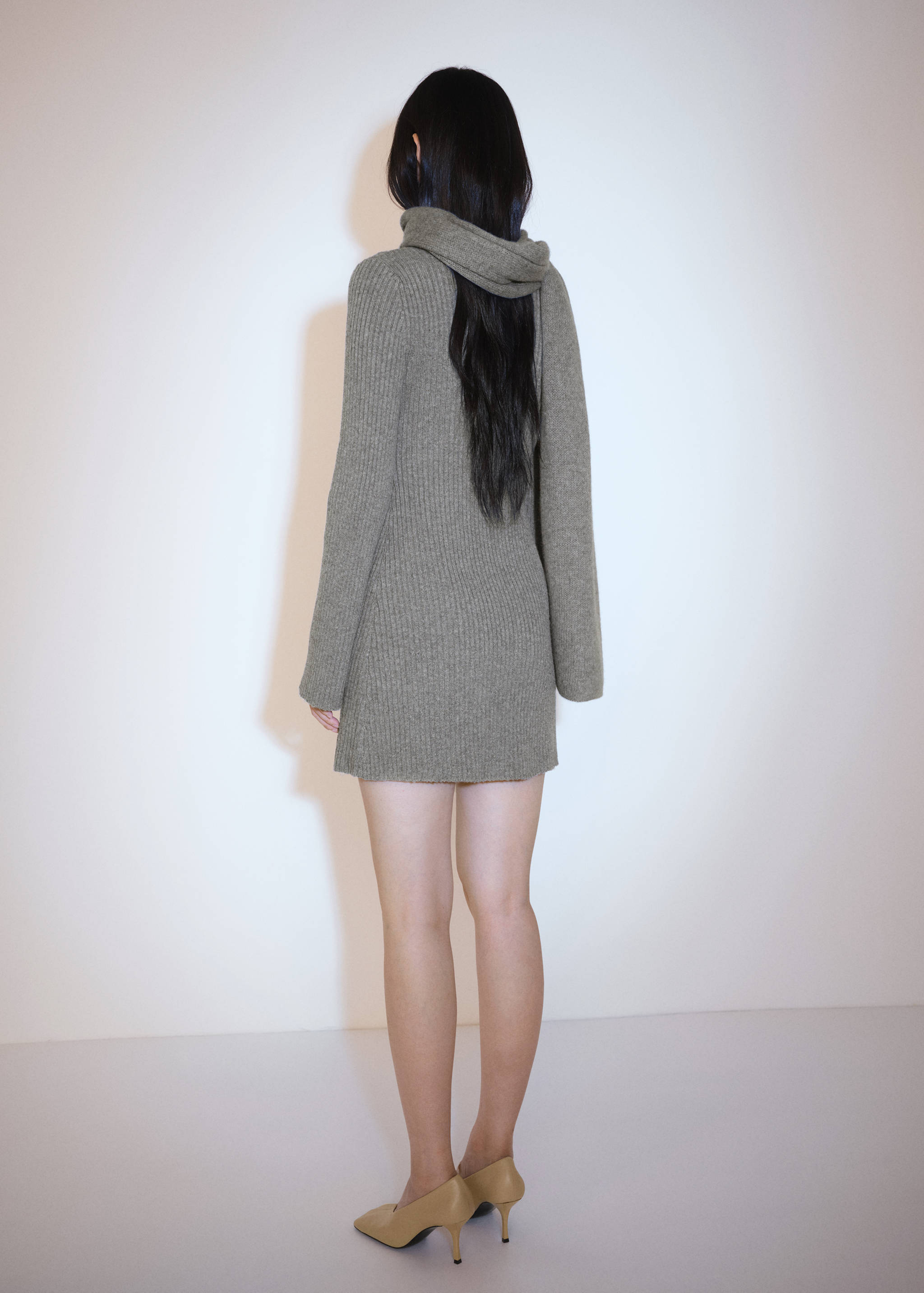 Robe courte maille côtelée - Verso de l’article