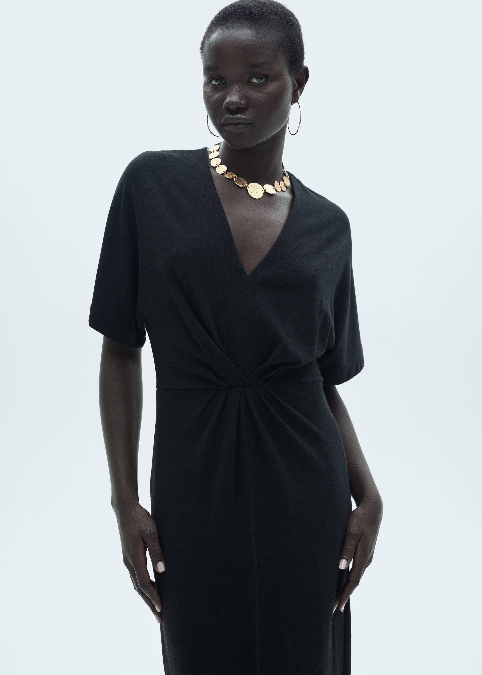 Robe drapée manches courtes - Plan moyen