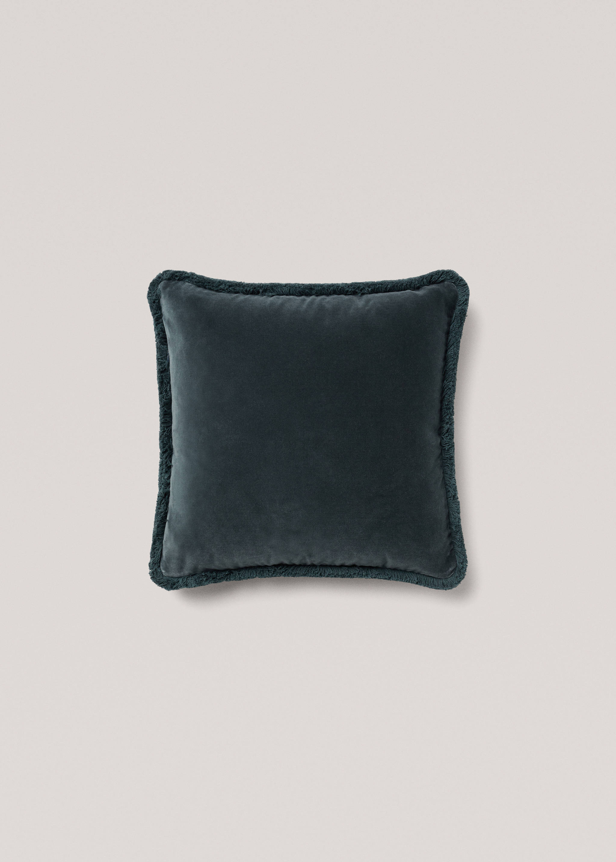 Fringed velvet cushion cover 45x45cm - Article without model